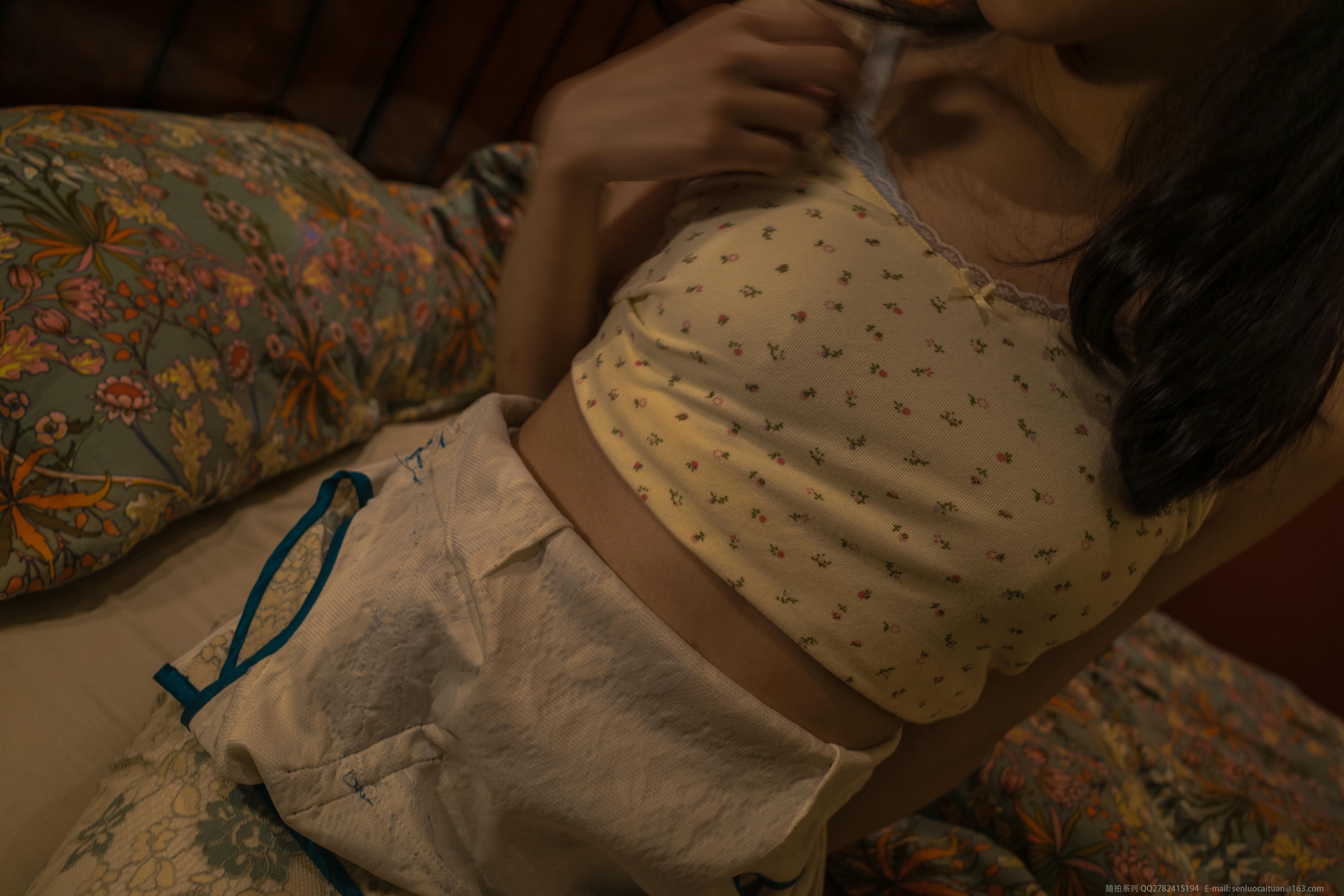 森萝财团 番外-001 小香 白丝80D [77P-1.00GB]_第2集
