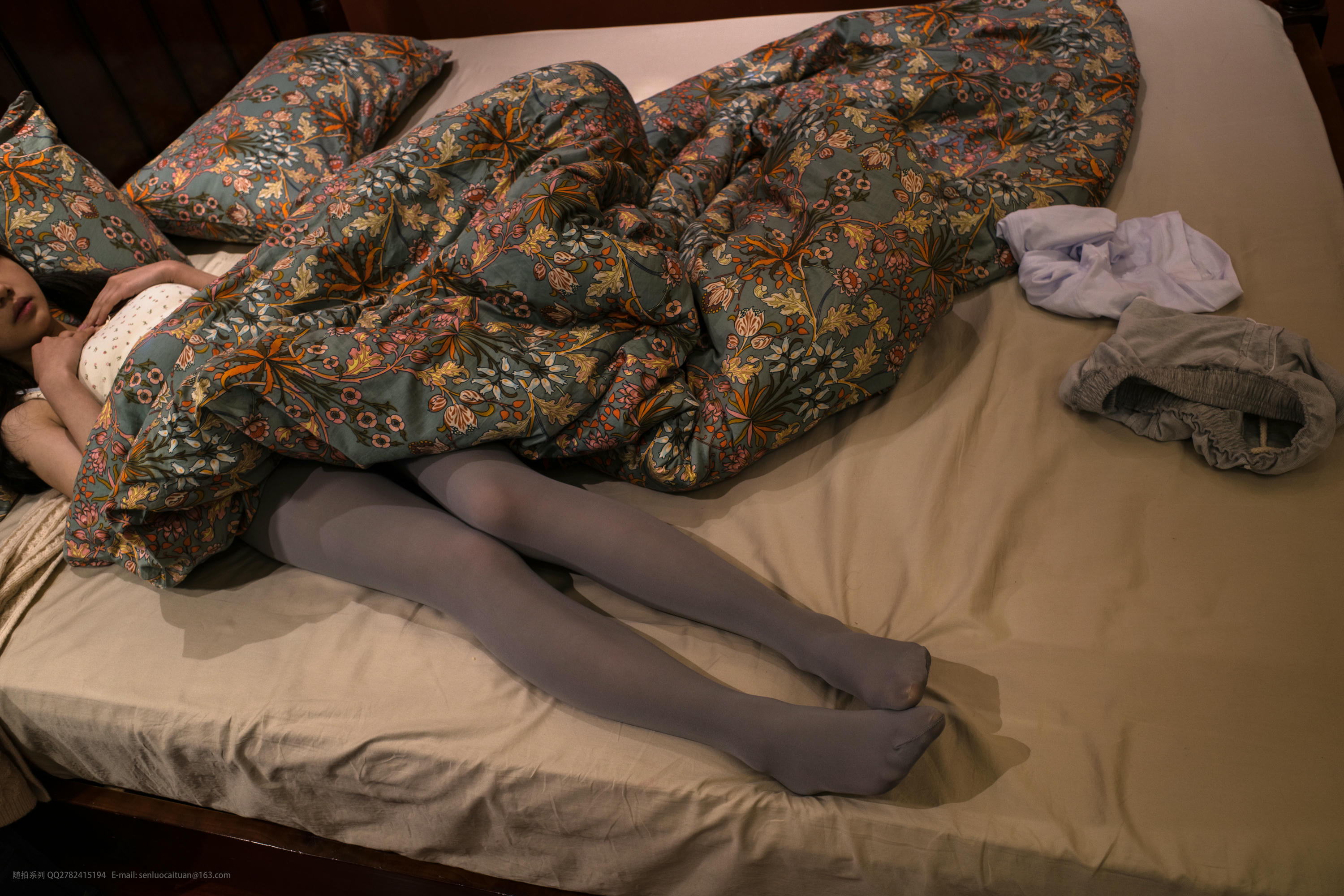 森萝财团 番外-001 小香 白丝80D [77P-1.00GB]_第4集