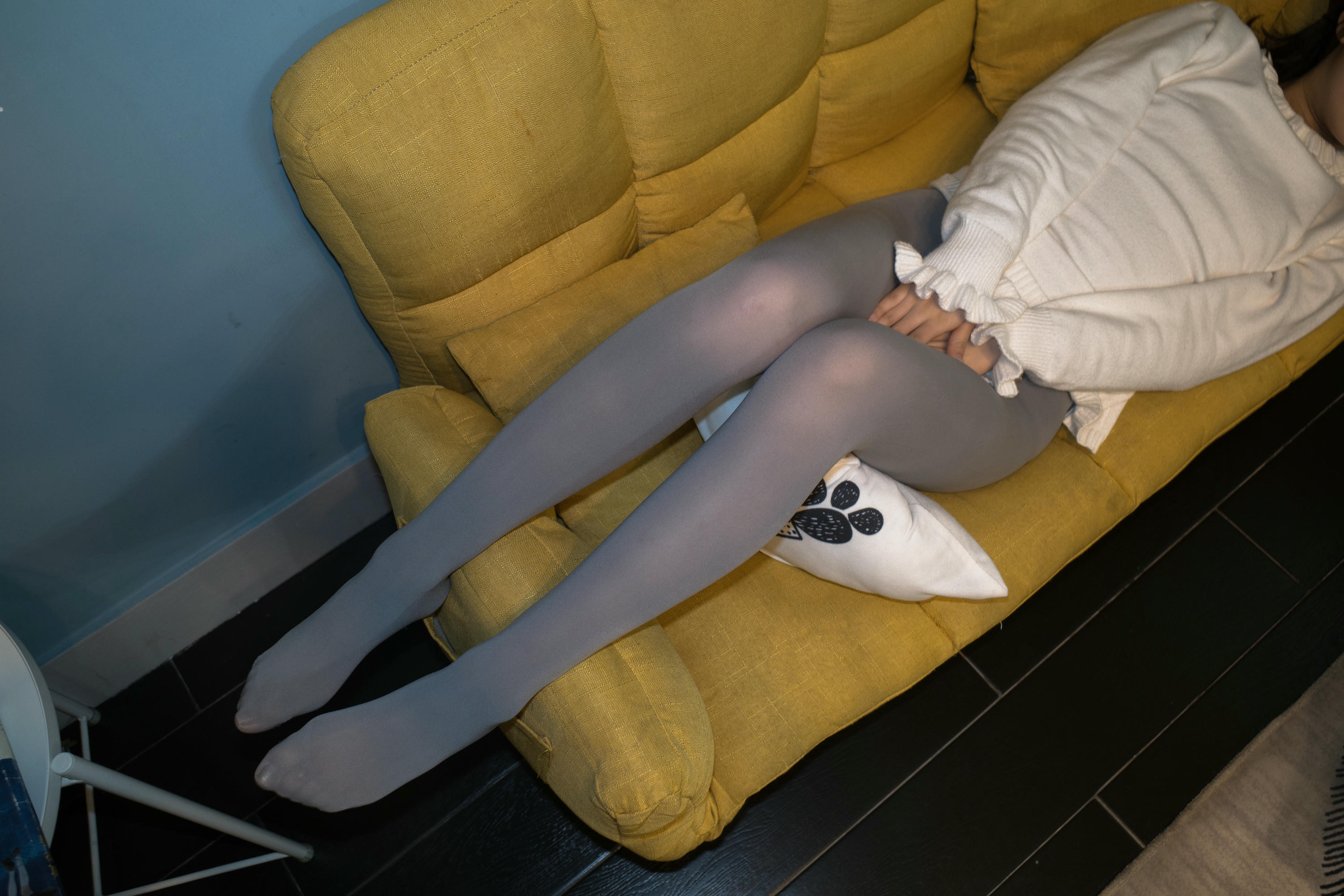森萝财团 番外-002 小香 灰丝80D [92P-1.15GB]_第2集