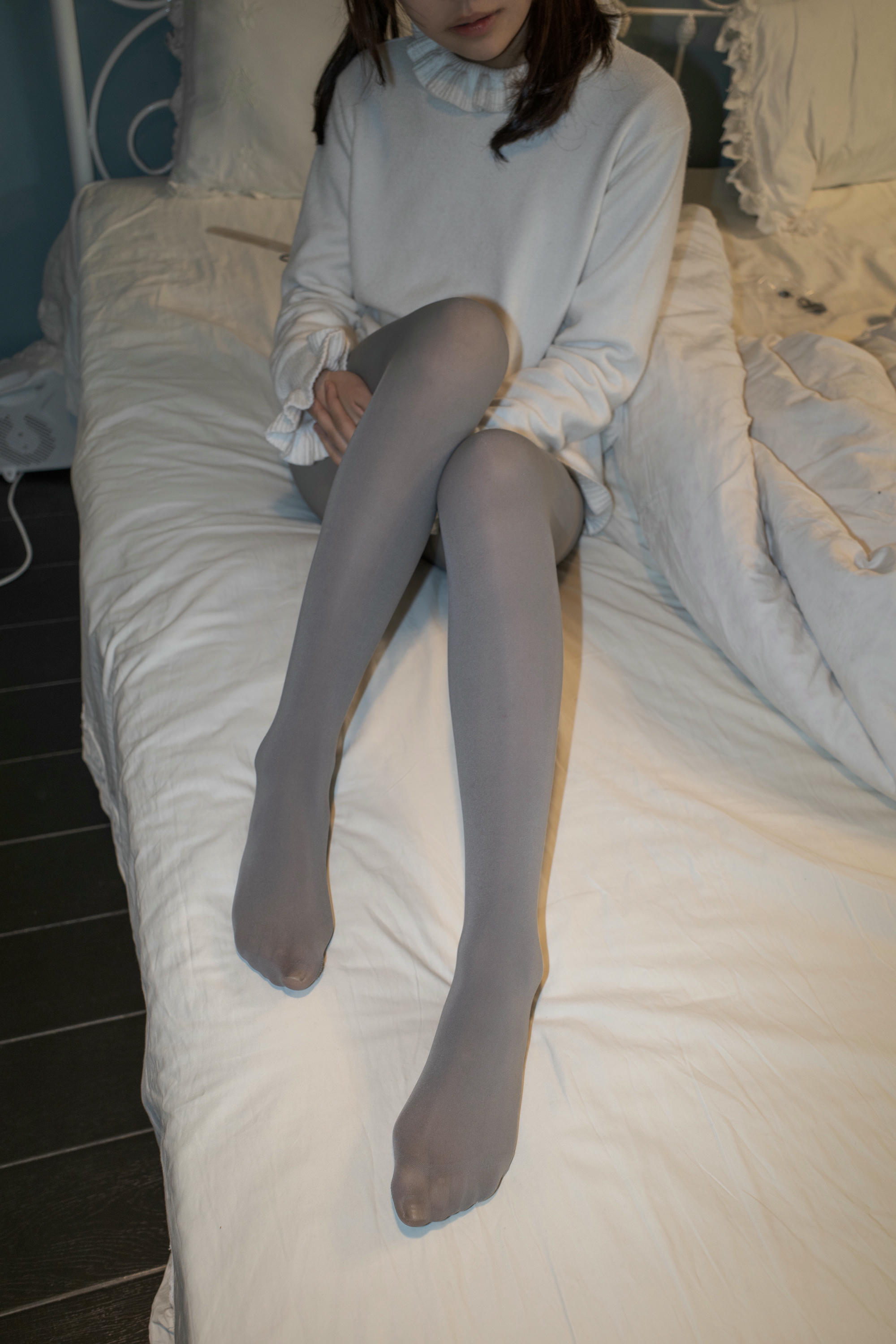 森萝财团 番外-002 小香 灰丝80D [92P-1.15GB]_第3集