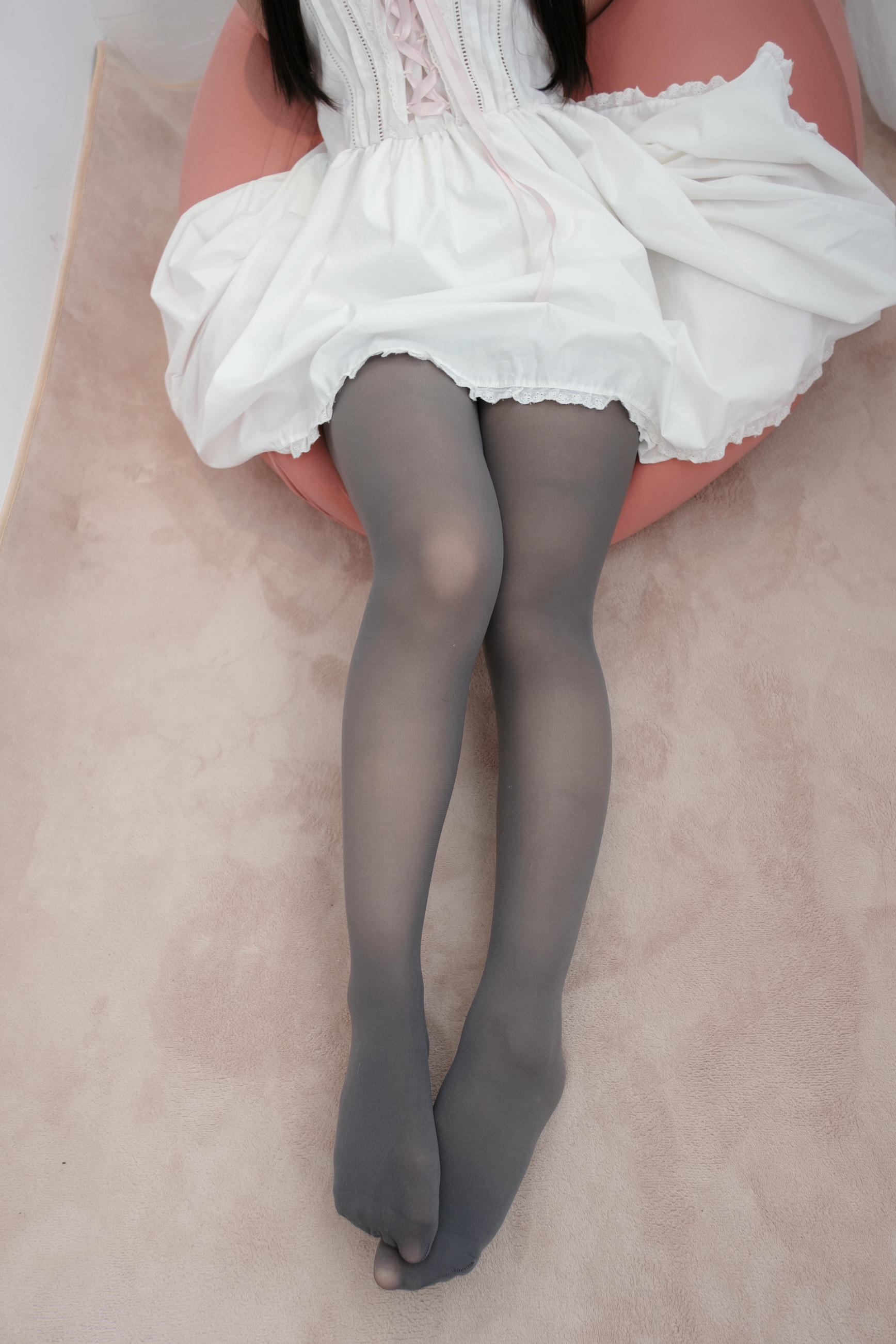 森萝财团-爱花写真 ALPHA-001 可爱公主妹妹丝袜秀 [76P-719MB]_第1集