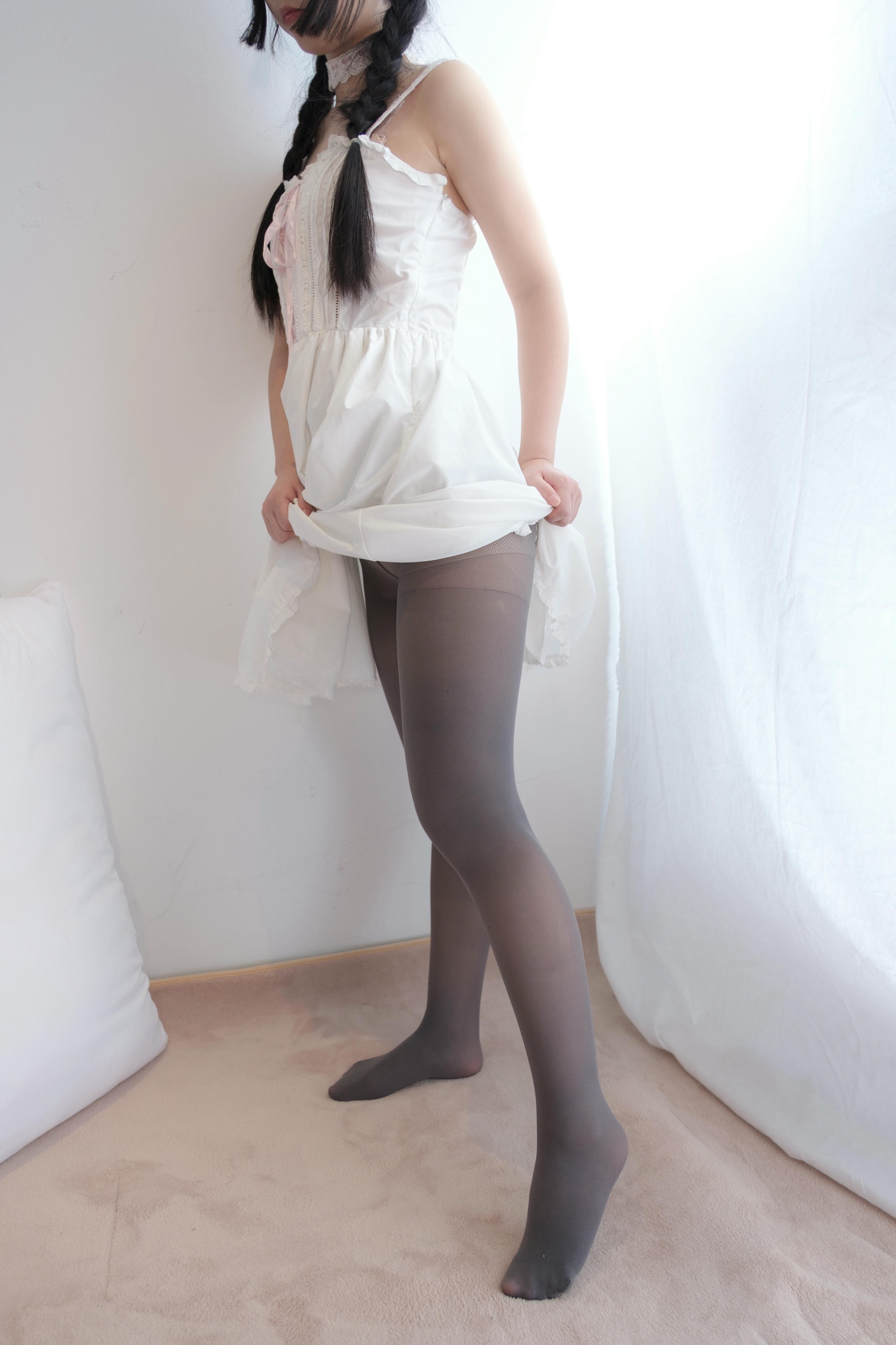 森萝财团-爱花写真 ALPHA-001 可爱公主妹妹丝袜秀 [76P-719MB]_第2集