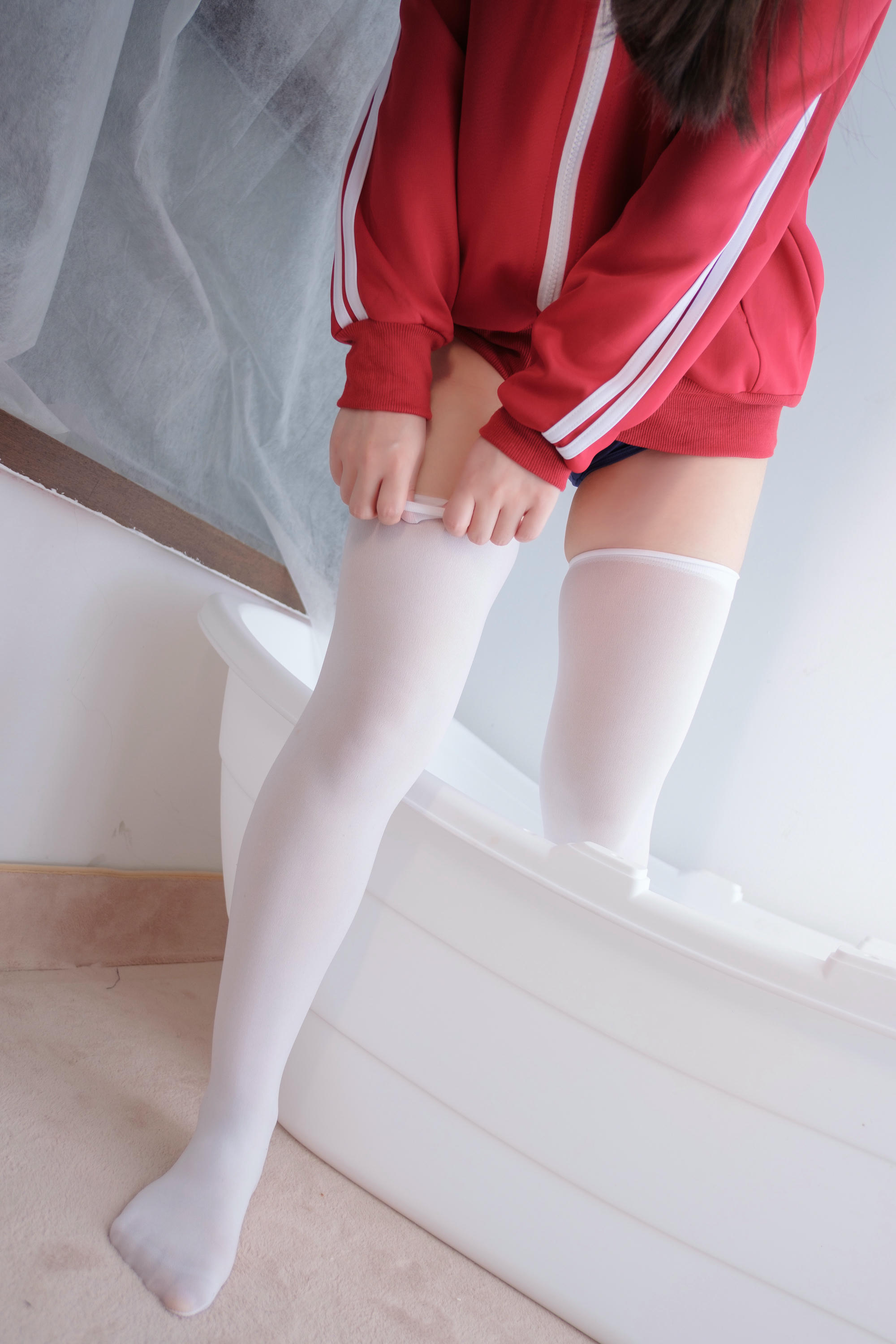 森萝财团-爱花写真 ALPHA-002 白丝红衣死库水 [76P-725MB]_第2集