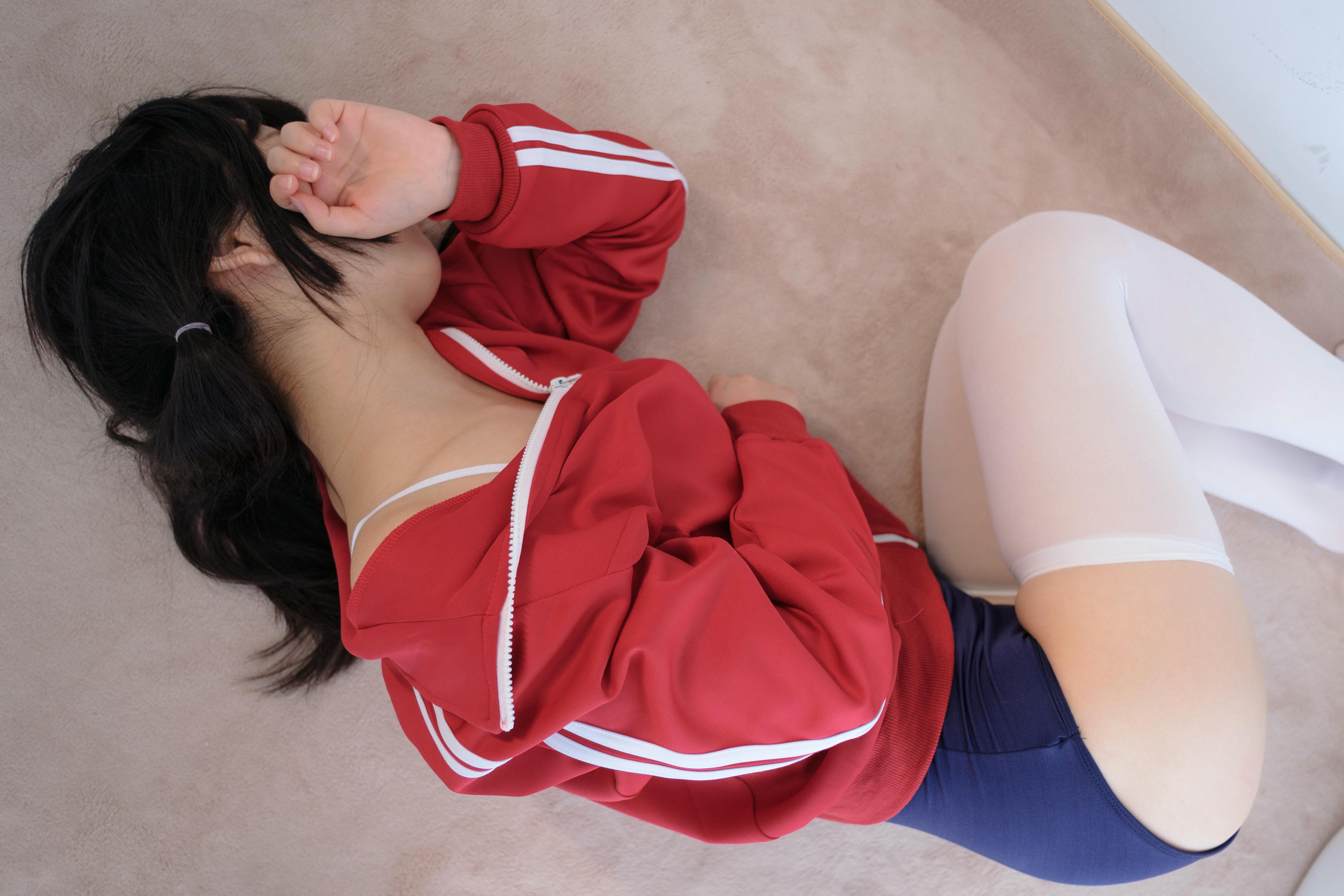 森萝财团-爱花写真 ALPHA-002 白丝红衣死库水 [76P-725MB]_第1集