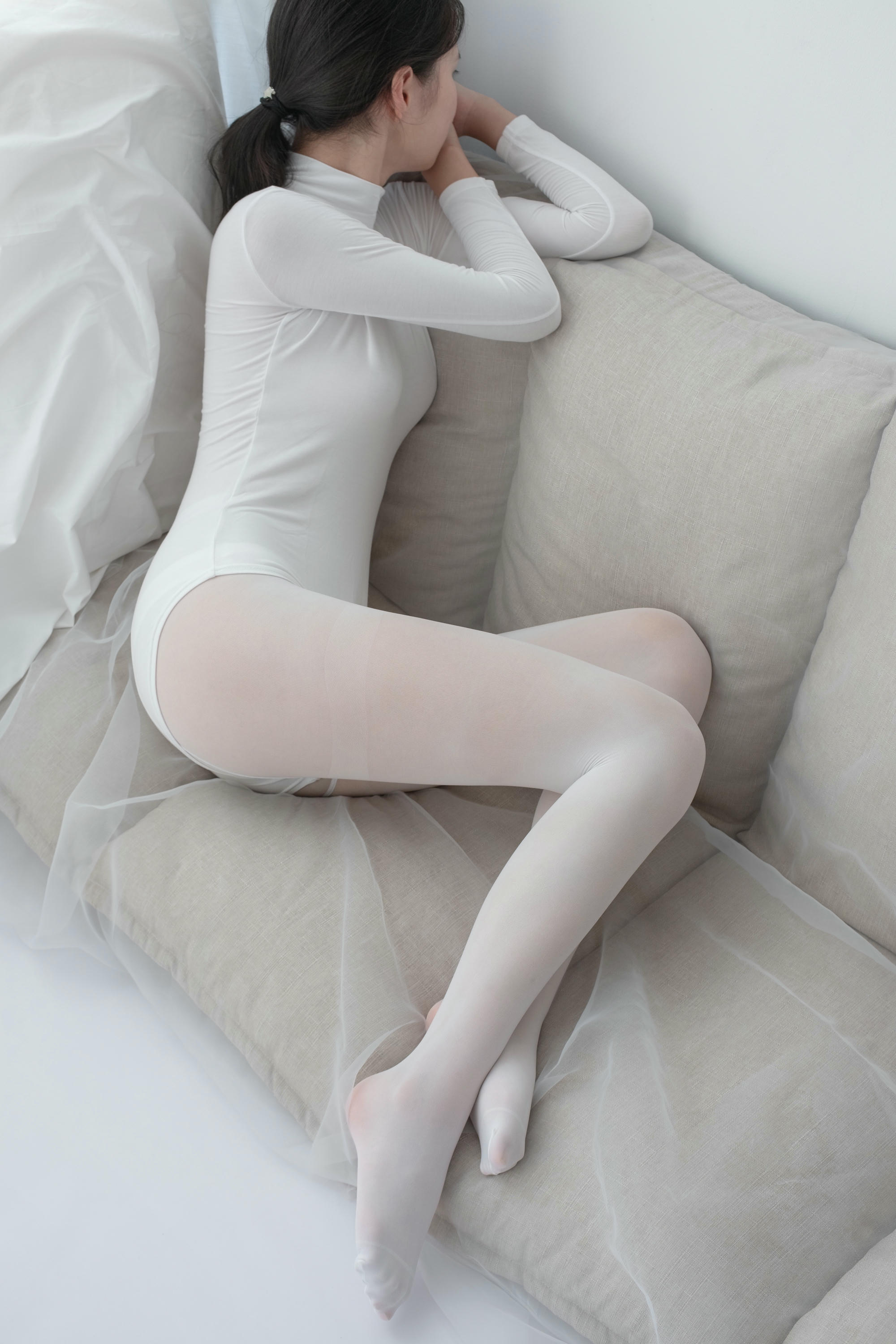 森萝财团-爱花写真 ALPHA-007 纯白丝足 纯纯的爱 [156P-1.46GB]_第5集