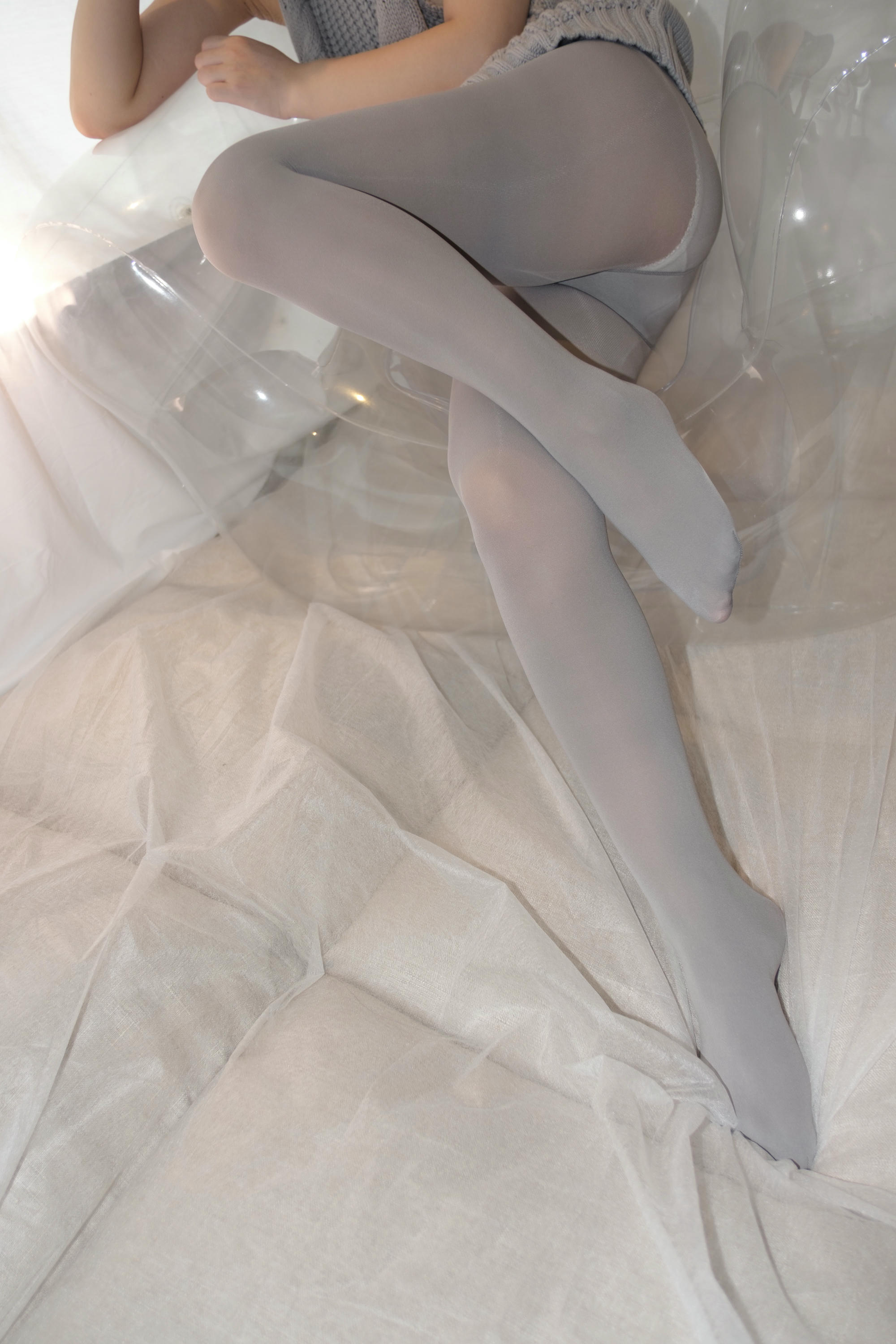 森萝财团-爱花写真 ALPHA-009 露背毛衣少女的丝秀 [98P-0.99GB]_第1集
