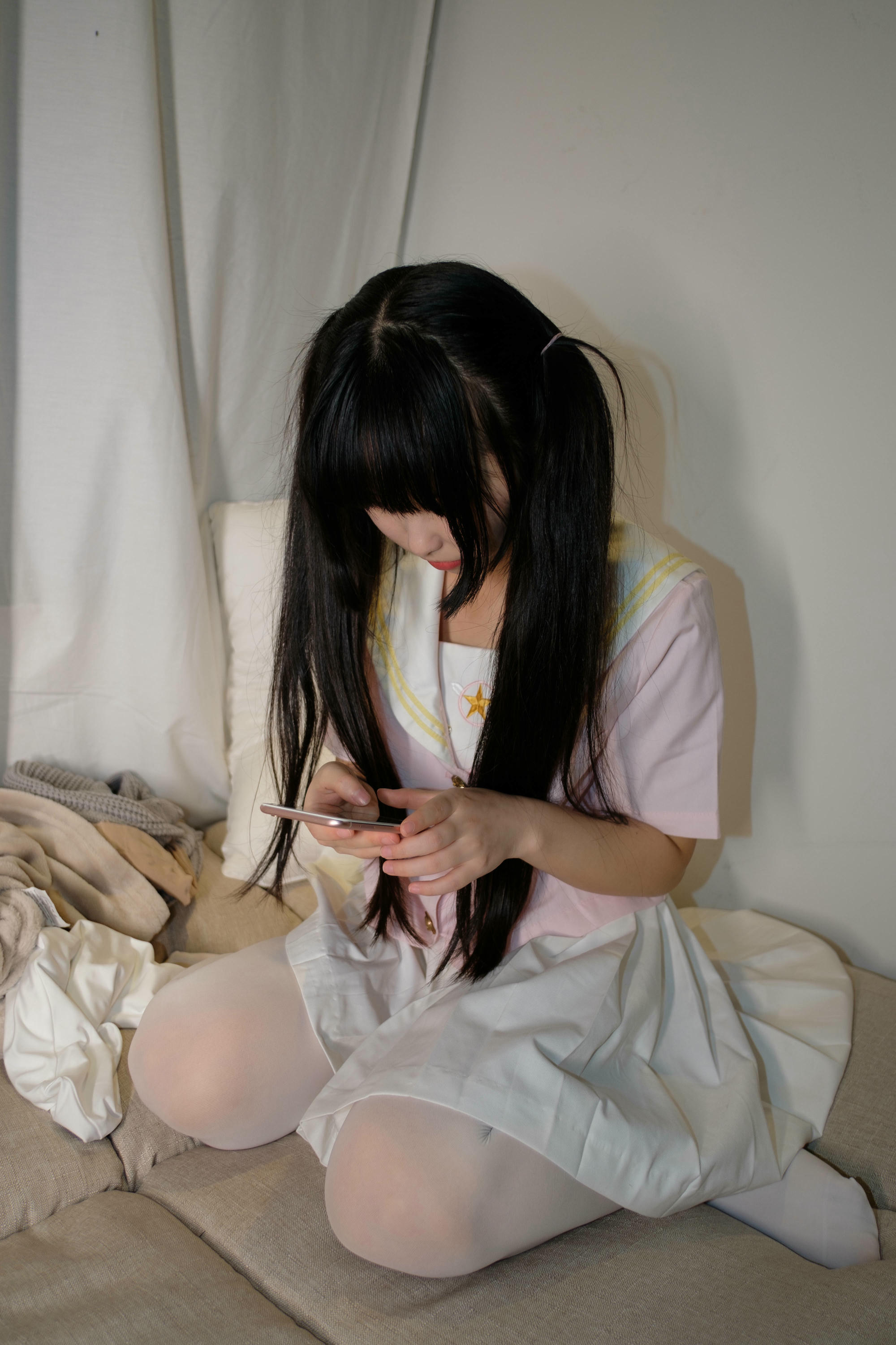 森萝财团-爱花写真 ALPHA-012 酒店粉红女孩SM白丝 [102P1V-1.09GB]_第1集