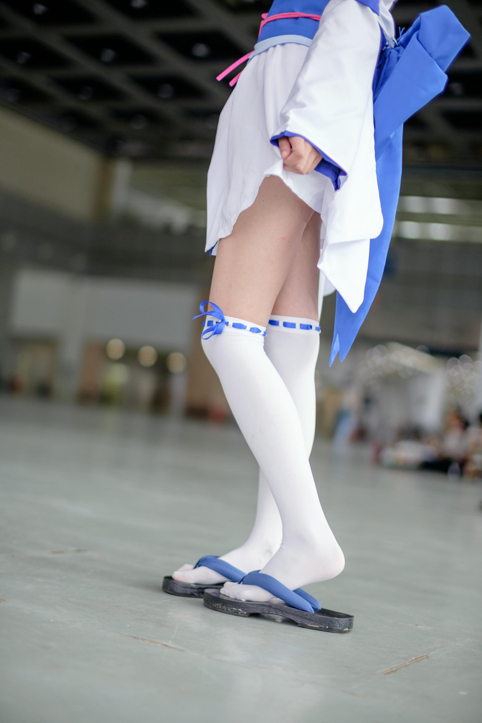 森萝财团 FREE-002 漫展cosplay白丝长腿特写 [15P-79MB]_第1集