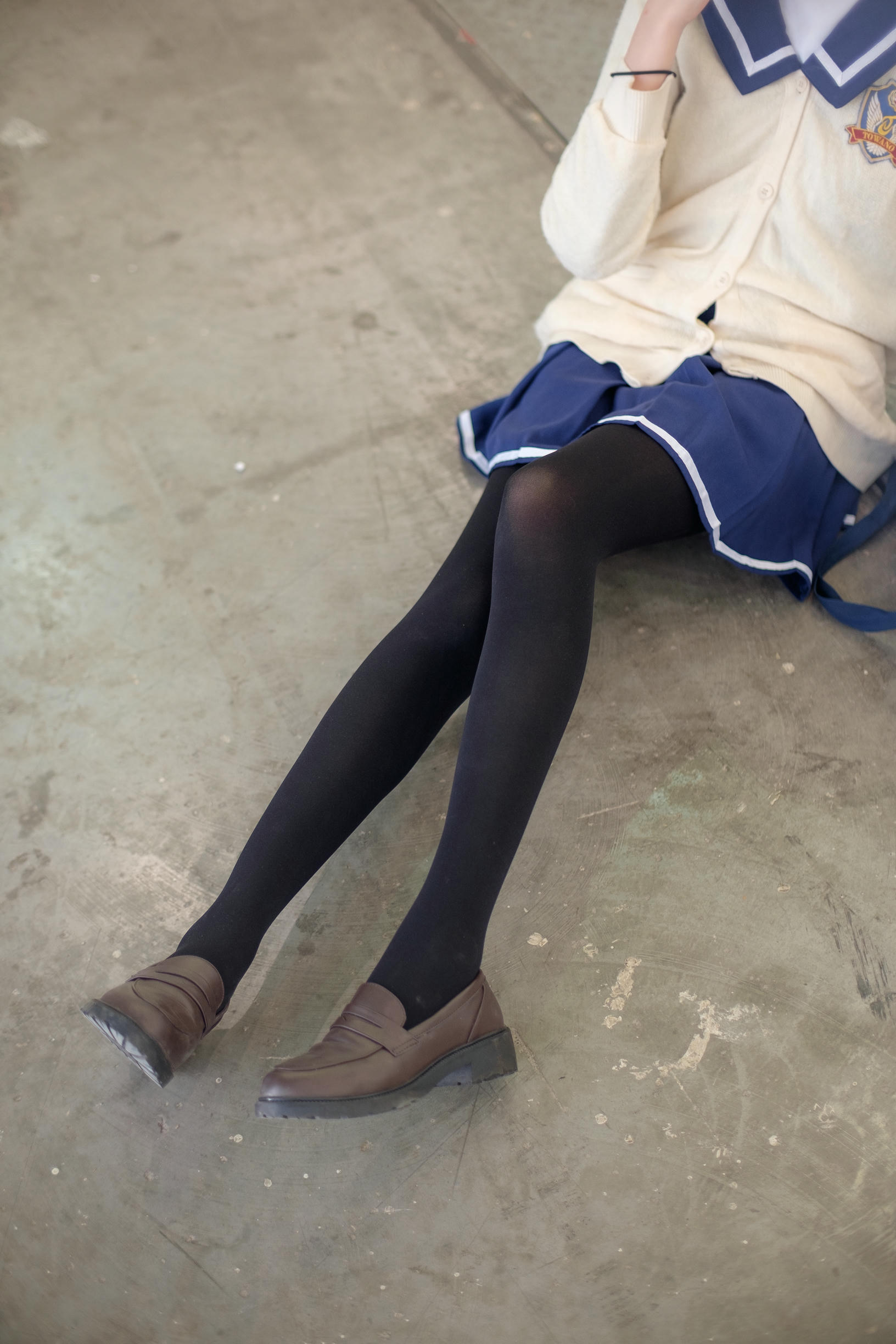 森萝财团 FREE-004 俏皮女孩JK制服 [24P-163MB]_第2集