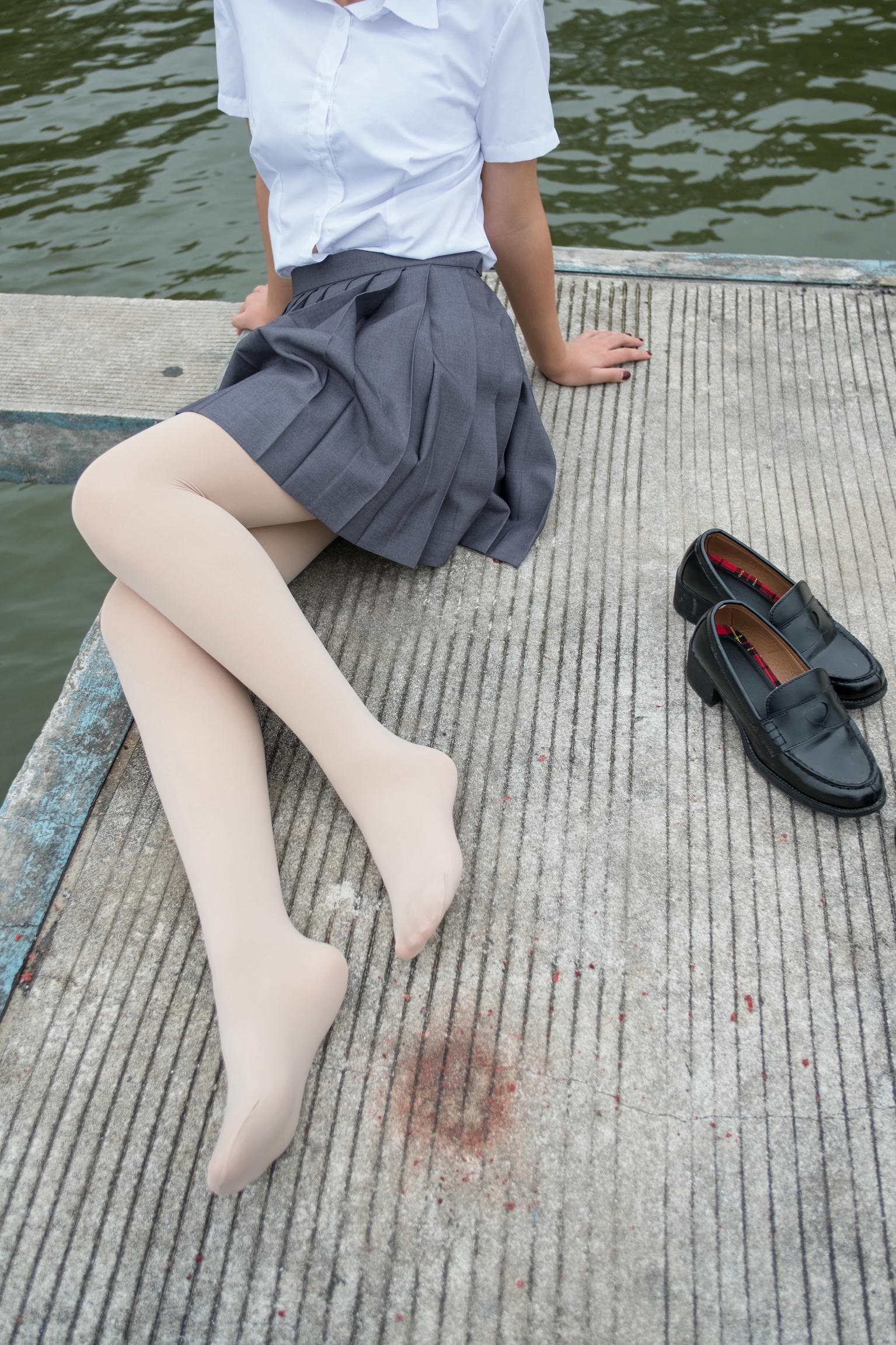 森萝财团 BETA-005 女生的白衬衣 [75P-498MB]_第1集