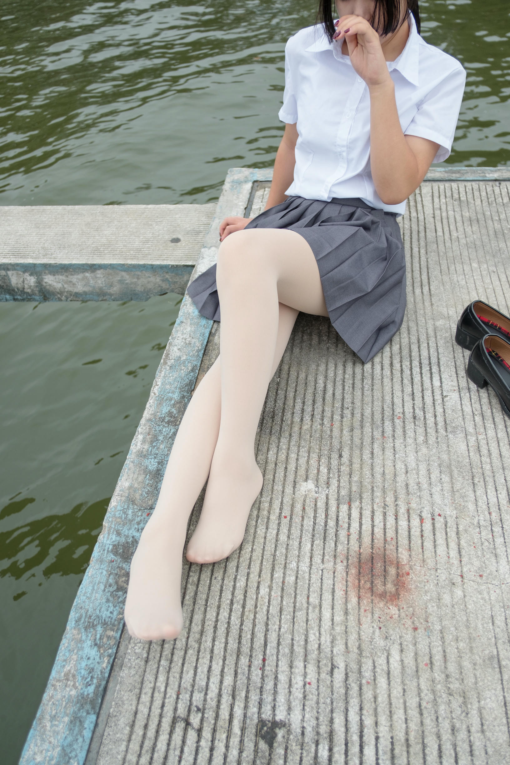 森萝财团 BETA-005 女生的白衬衣 [75P-498MB]_第2集