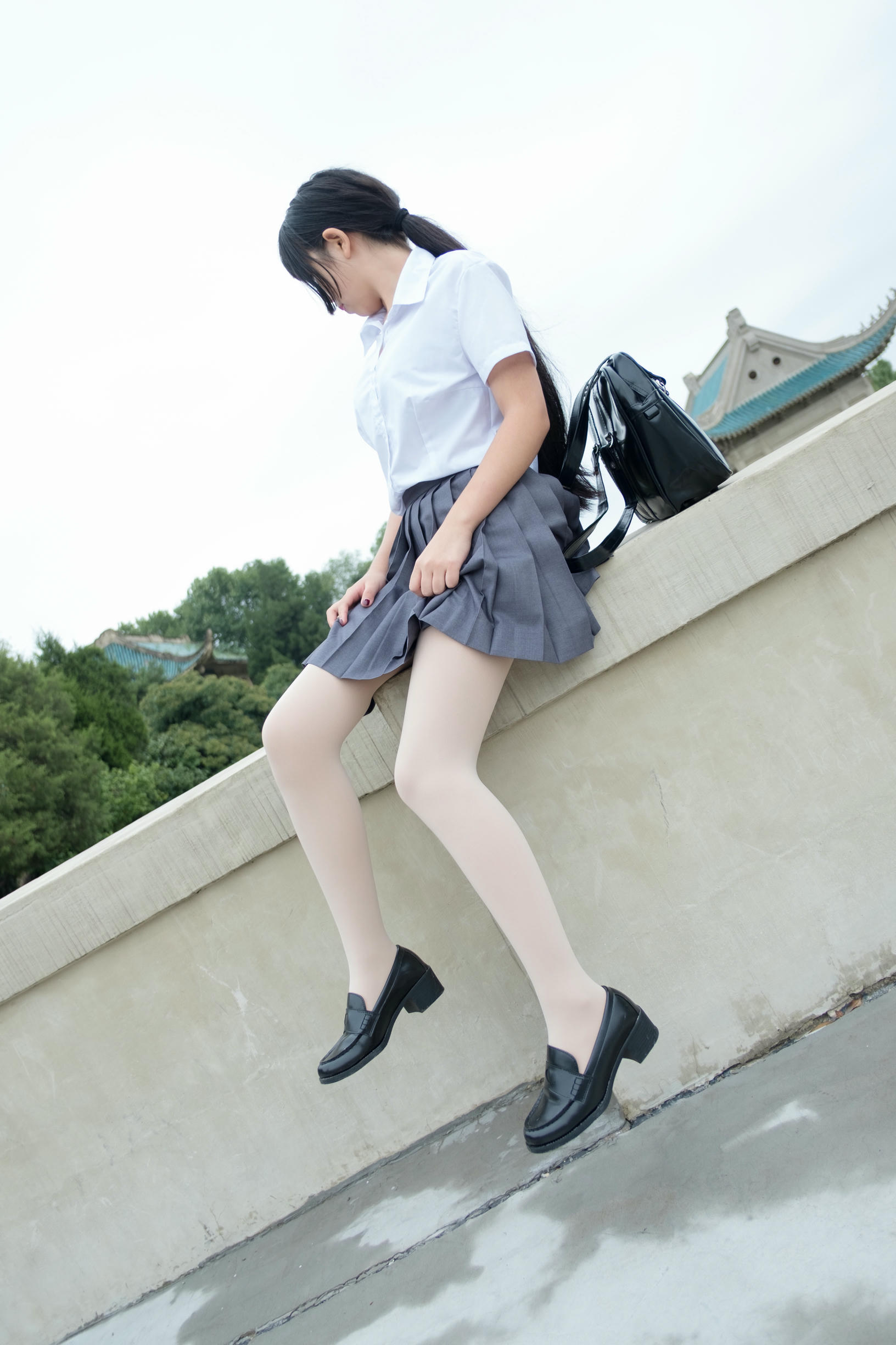 森萝财团 BETA-005 女生的白衬衣 [75P-498MB]_第1集