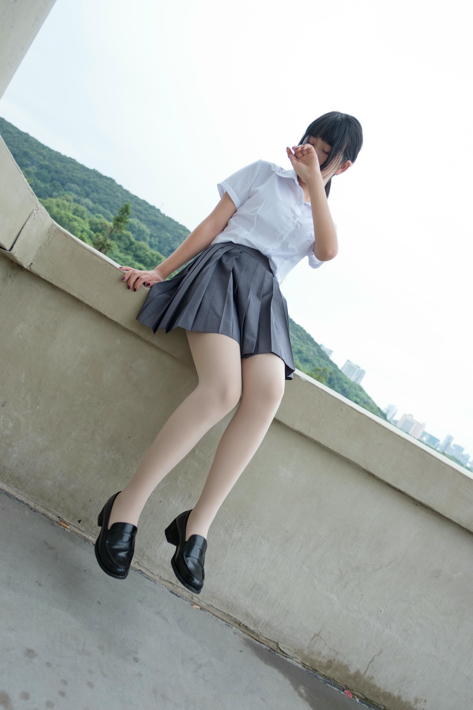 森萝财团 BETA-005 女生的白衬衣 [75P-498MB]_第1集