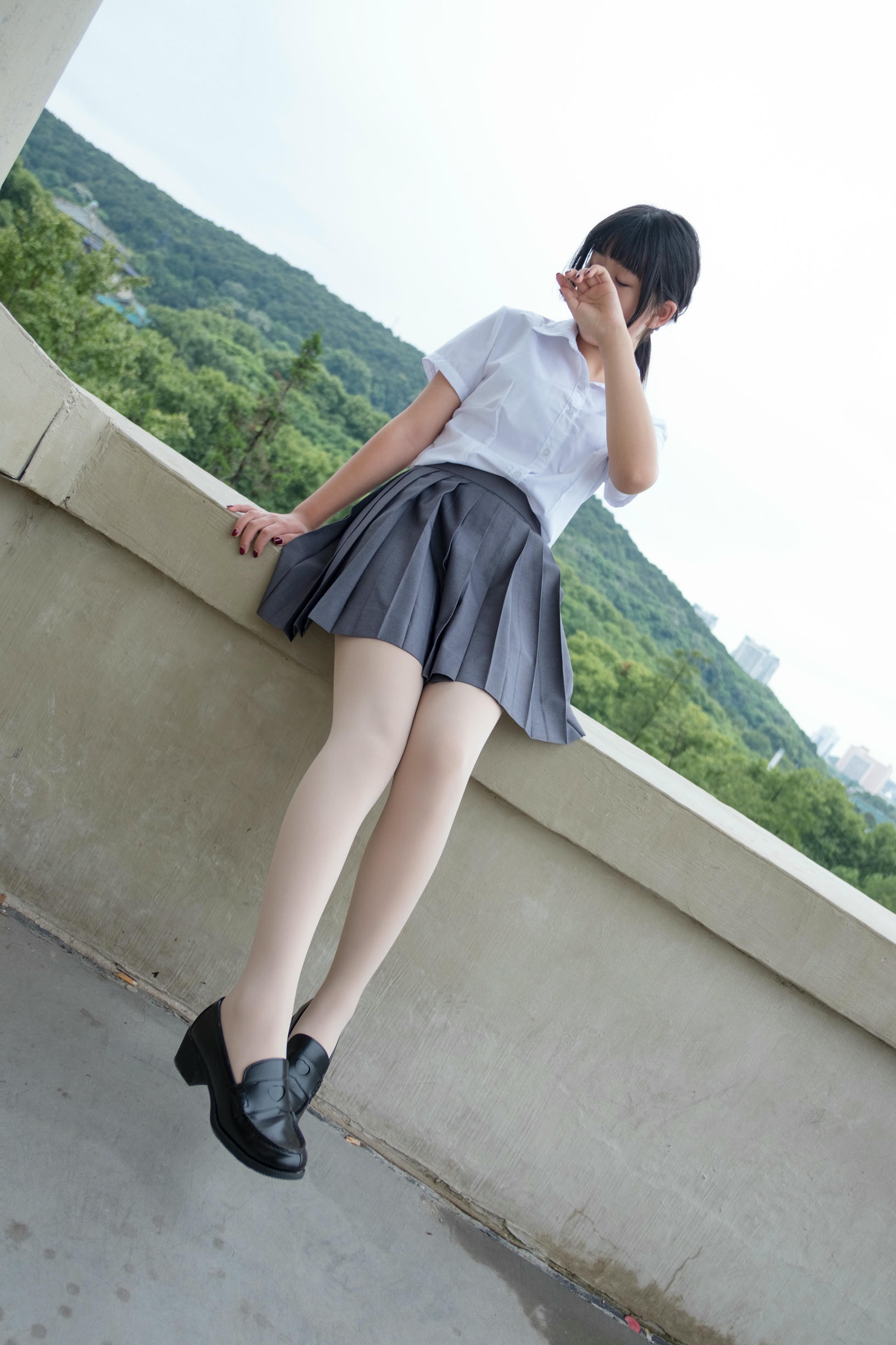 森萝财团 BETA-005 女生的白衬衣 [75P-498MB]_第1集