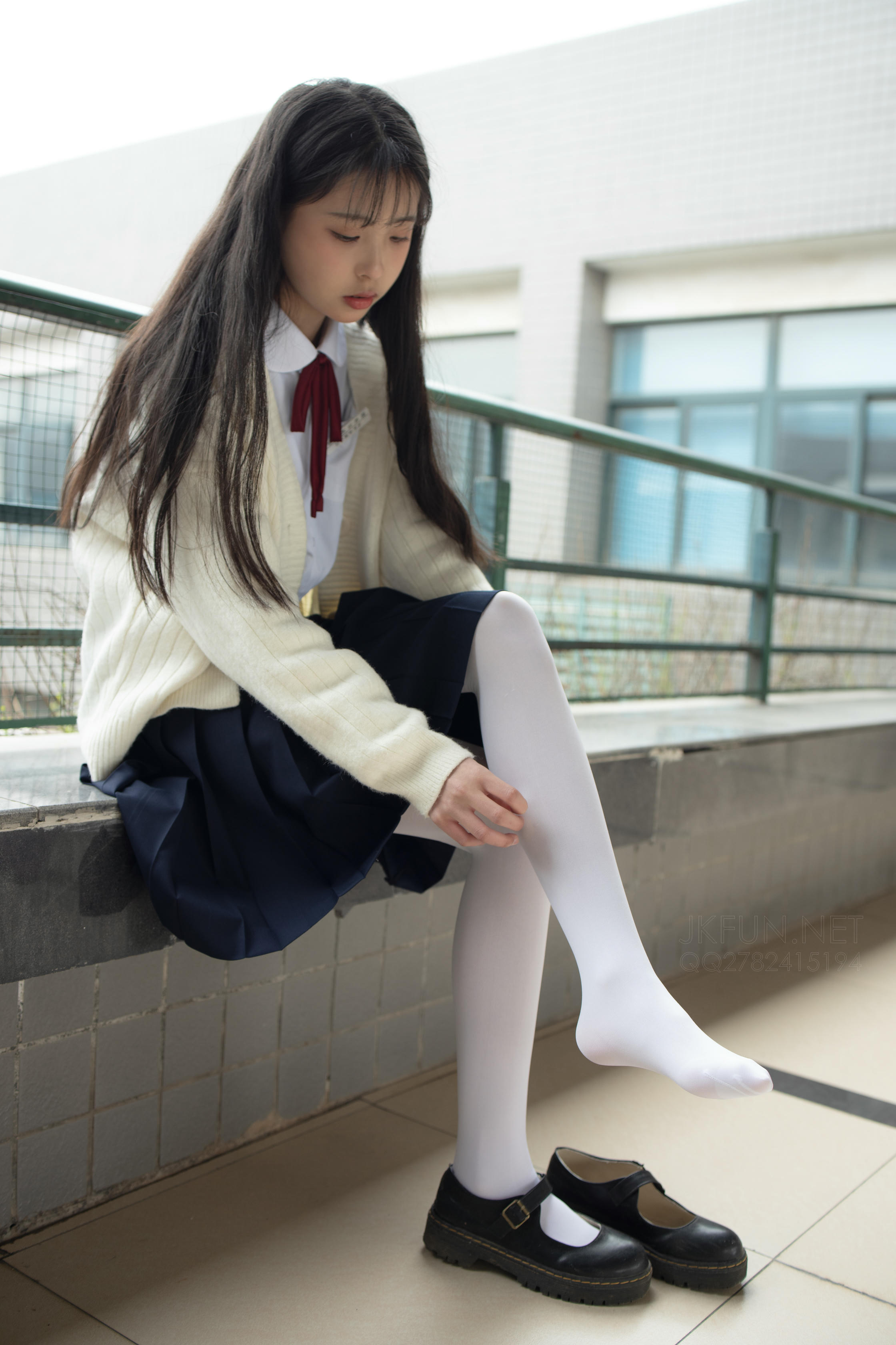 森萝财团 JKFUN-001 甜米 纯纯的白丝学妹 [127P1V-2.61GB]_第1集