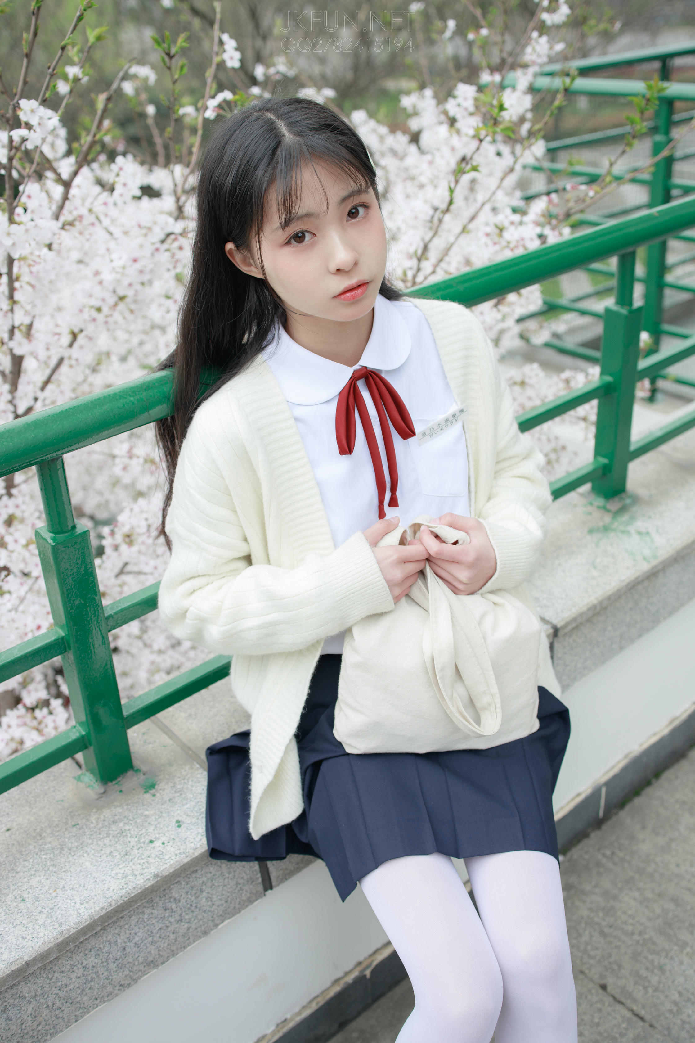 森萝财团 JKFUN-001 甜米 纯纯的白丝学妹 [127P1V-2.61GB]_第6集