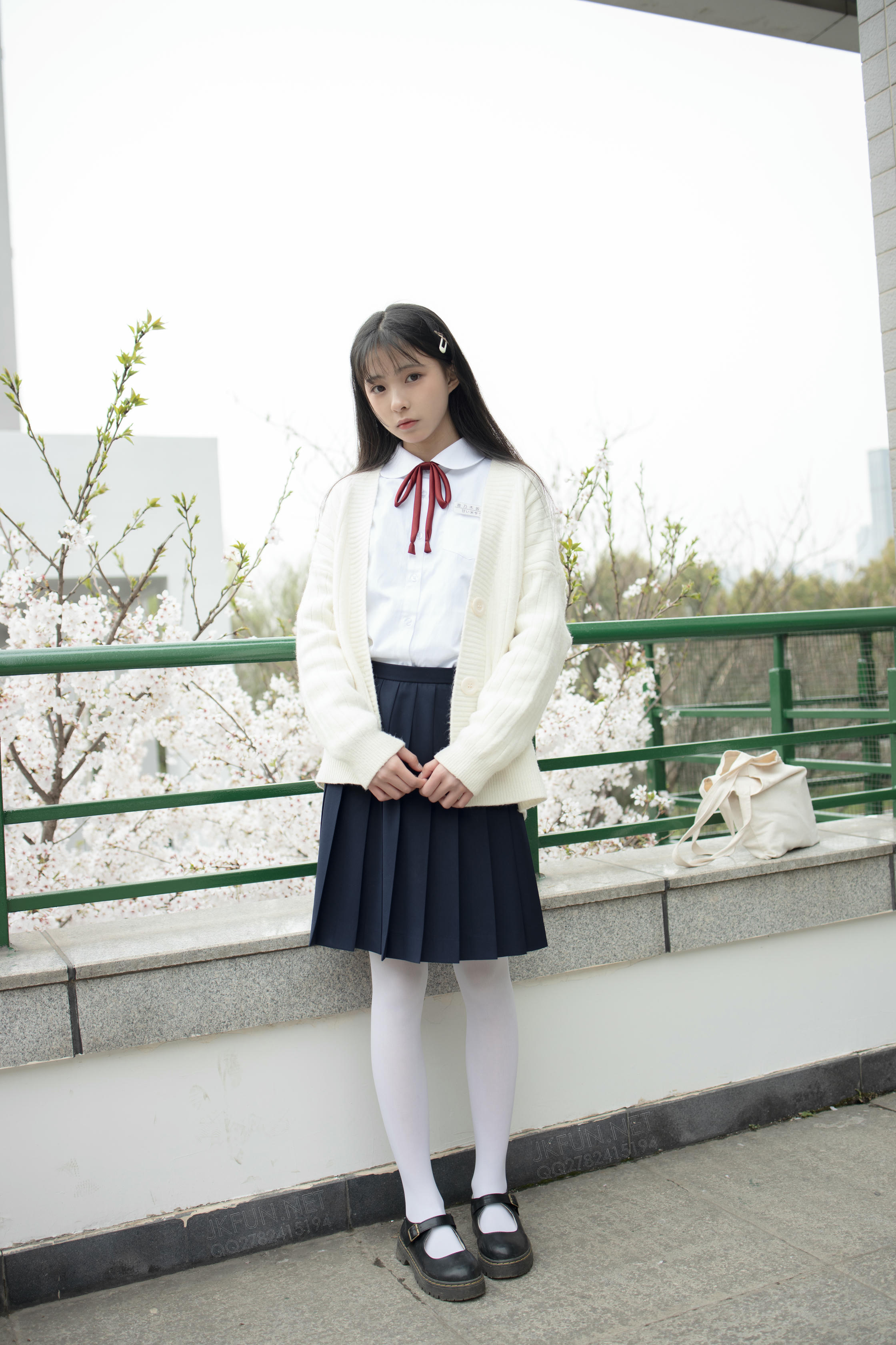 森萝财团 JKFUN-001 甜米 纯纯的白丝学妹 [127P1V-2.61GB]_第6集