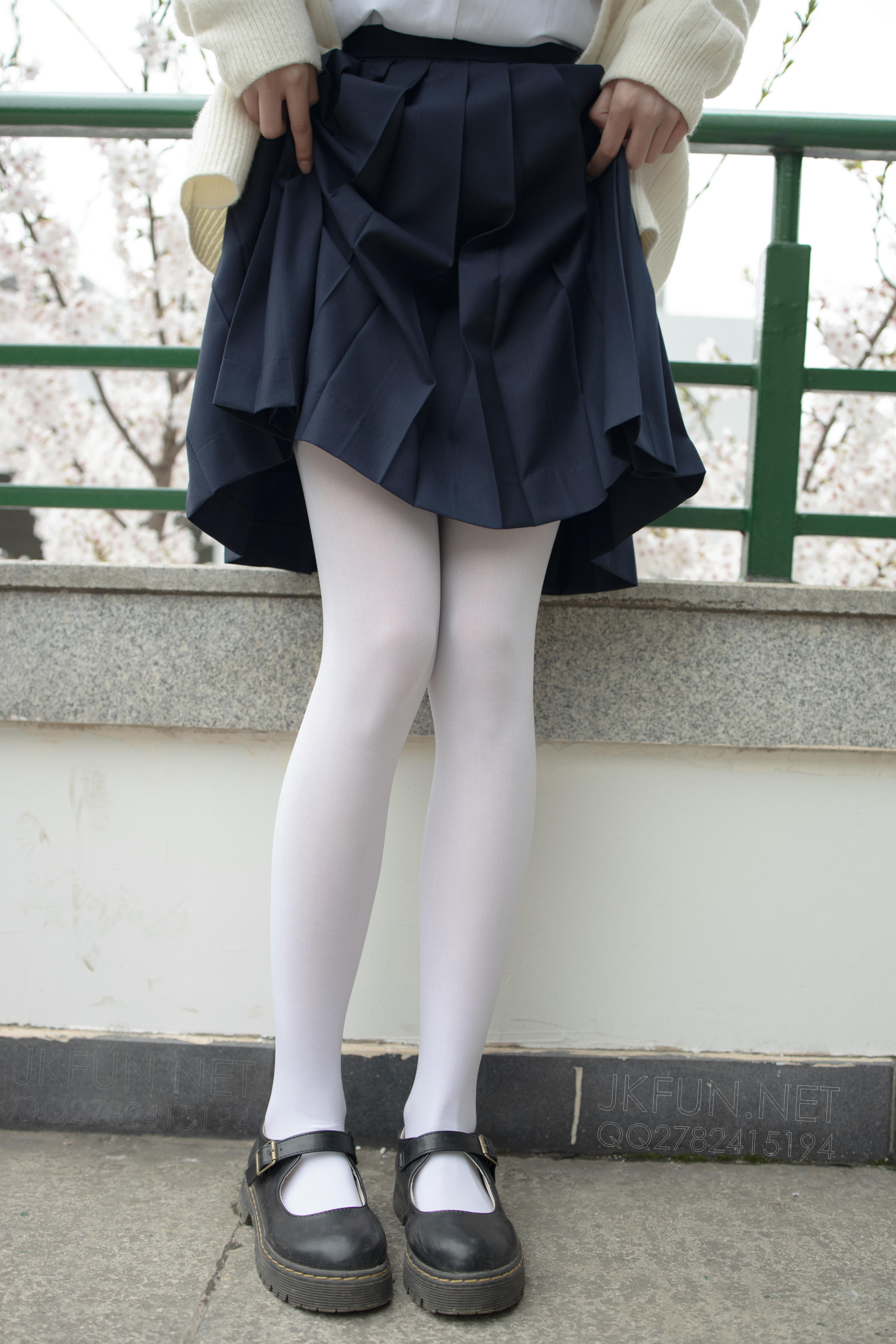 森萝财团 JKFUN-001 甜米 纯纯的白丝学妹 [127P1V-2.61GB]_第7集