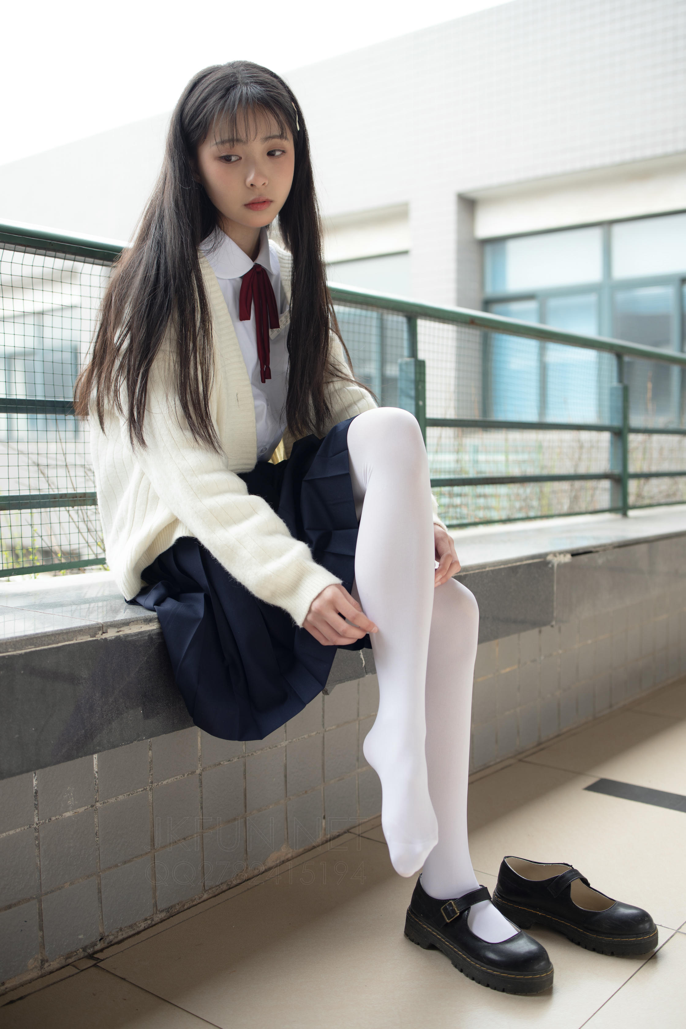 森萝财团 JKFUN-001 甜米 纯纯的白丝学妹 [127P1V-2.61GB]_第1集