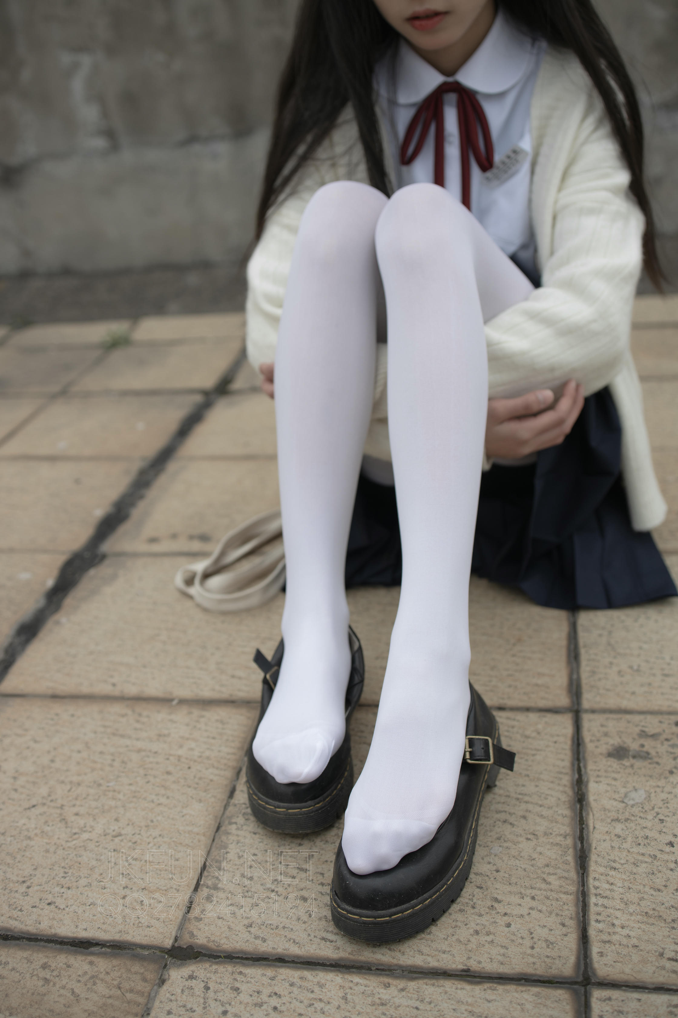 森萝财团 JKFUN-001 甜米 纯纯的白丝学妹 [127P1V-2.61GB]_第2集