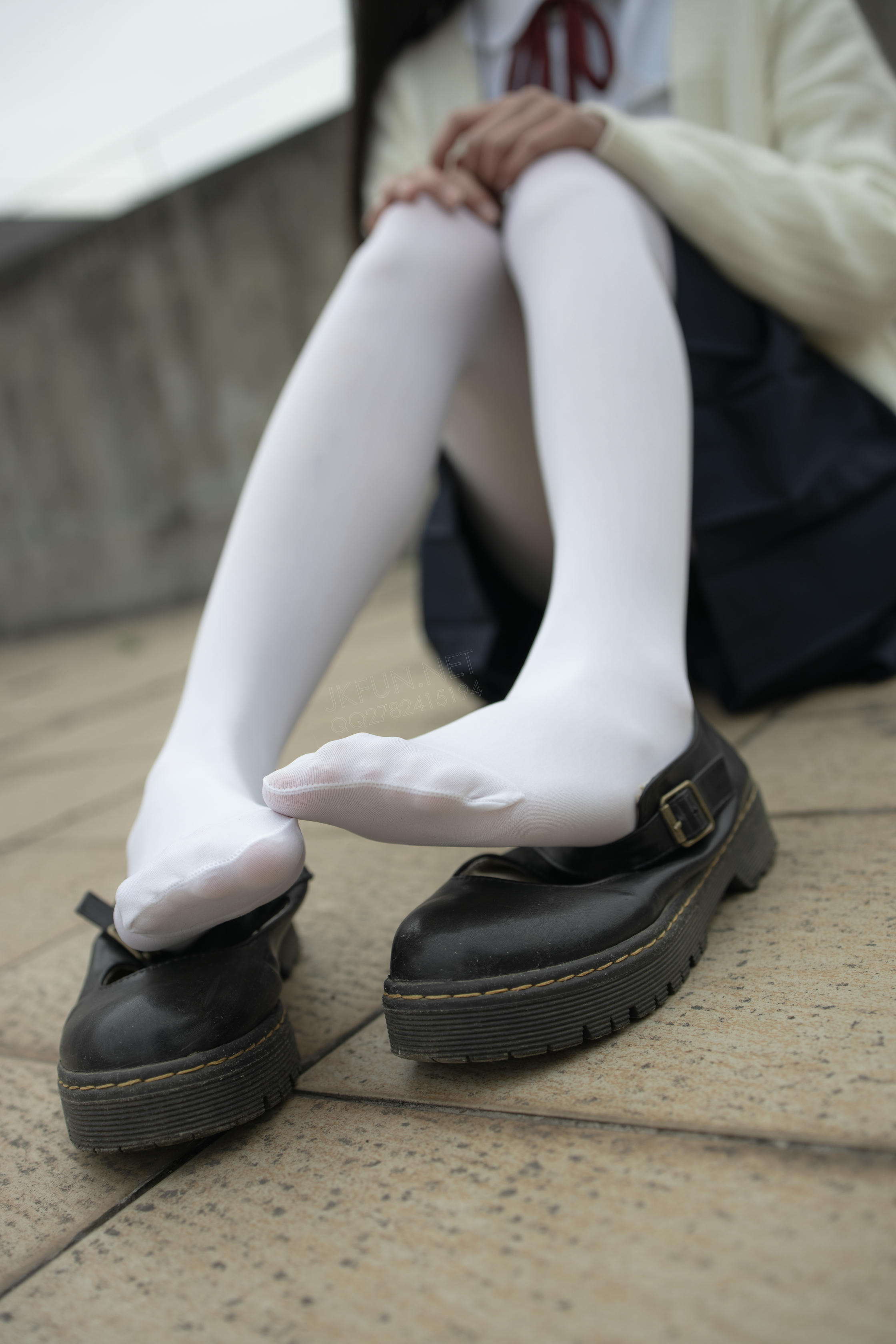 森萝财团 JKFUN-001 甜米 纯纯的白丝学妹 [127P1V-2.61GB]_第2集