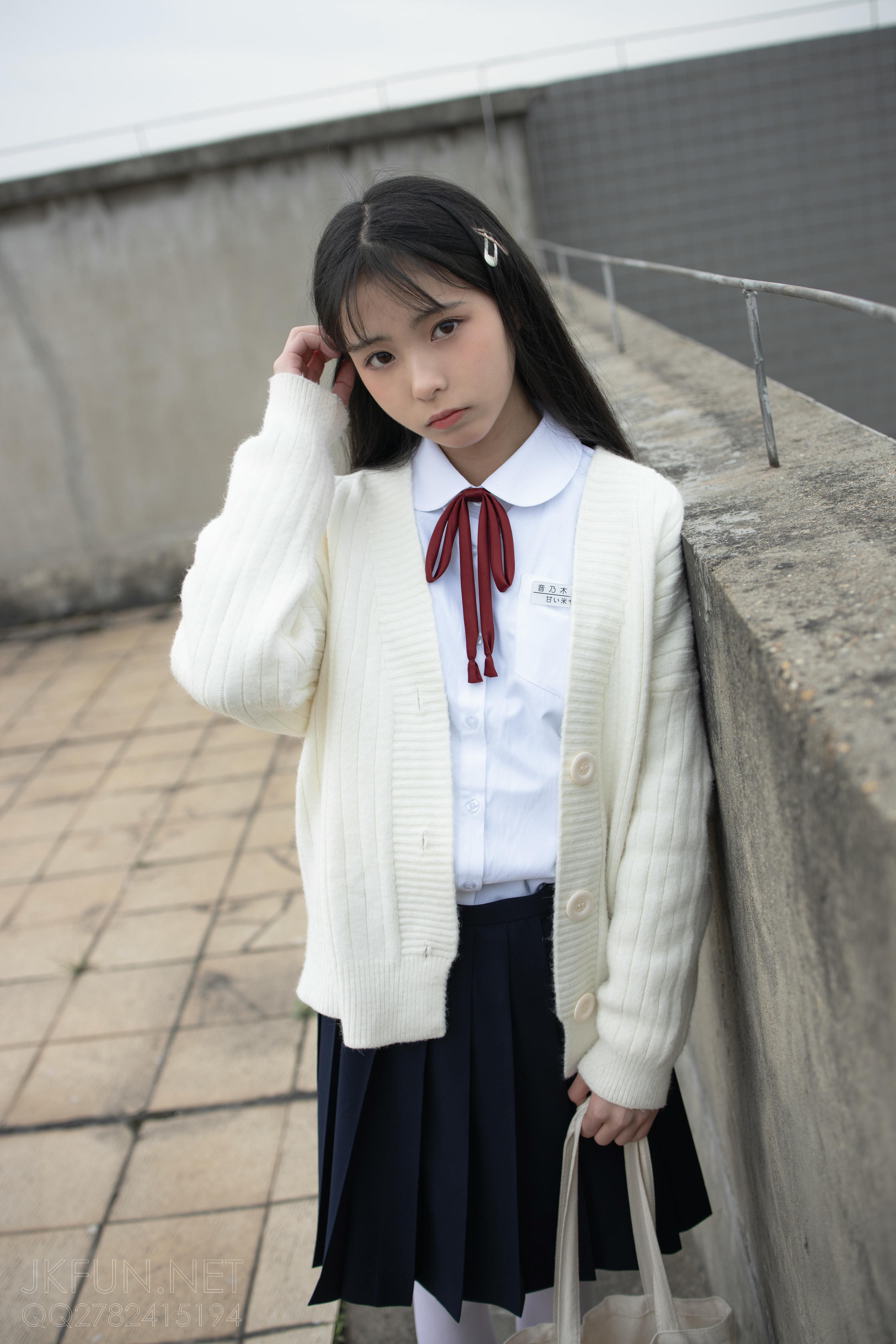 森萝财团 JKFUN-001 甜米 纯纯的白丝学妹 [127P1V-2.61GB]_第2集