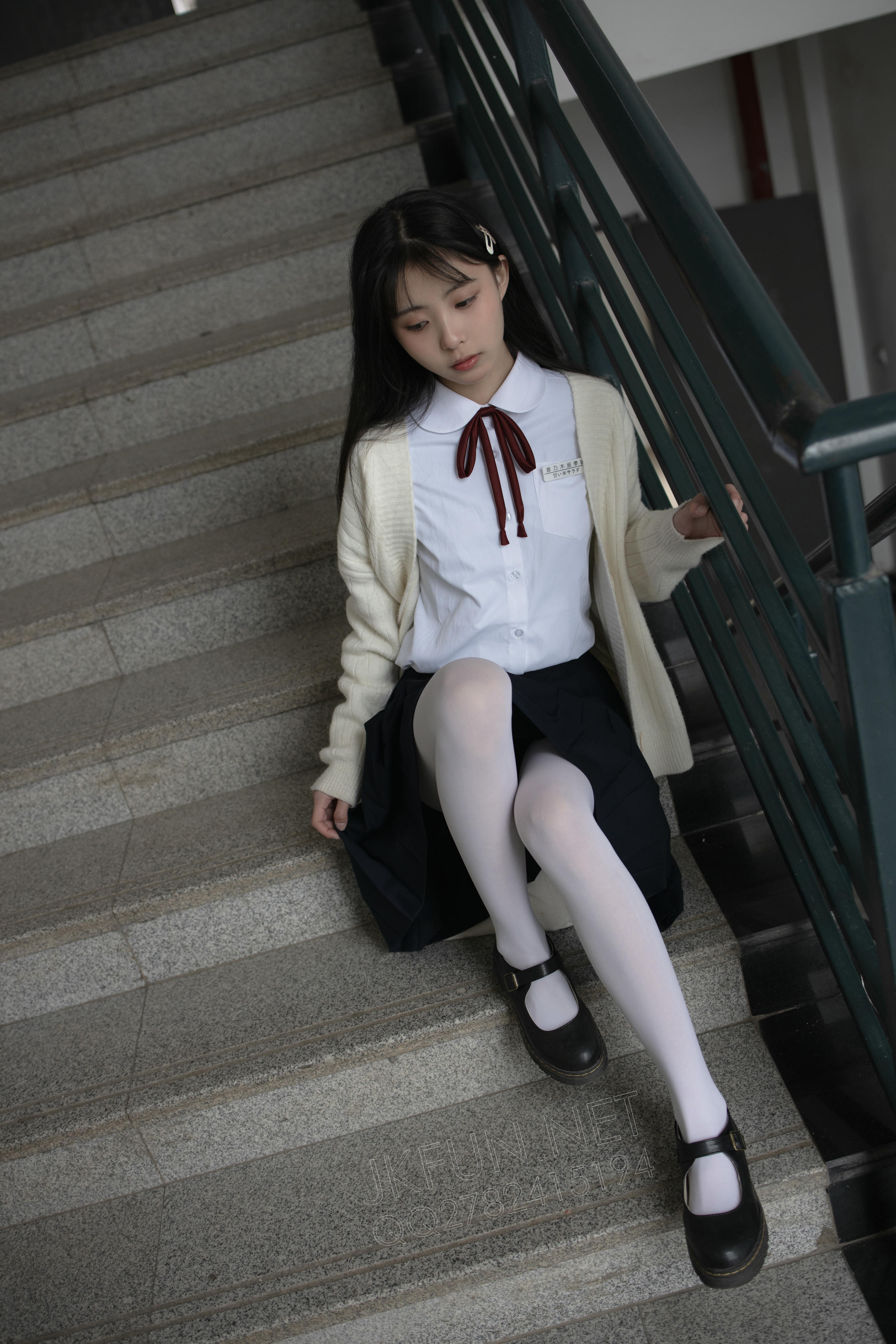 森萝财团 JKFUN-001 甜米 纯纯的白丝学妹 [127P1V-2.61GB]_第2集