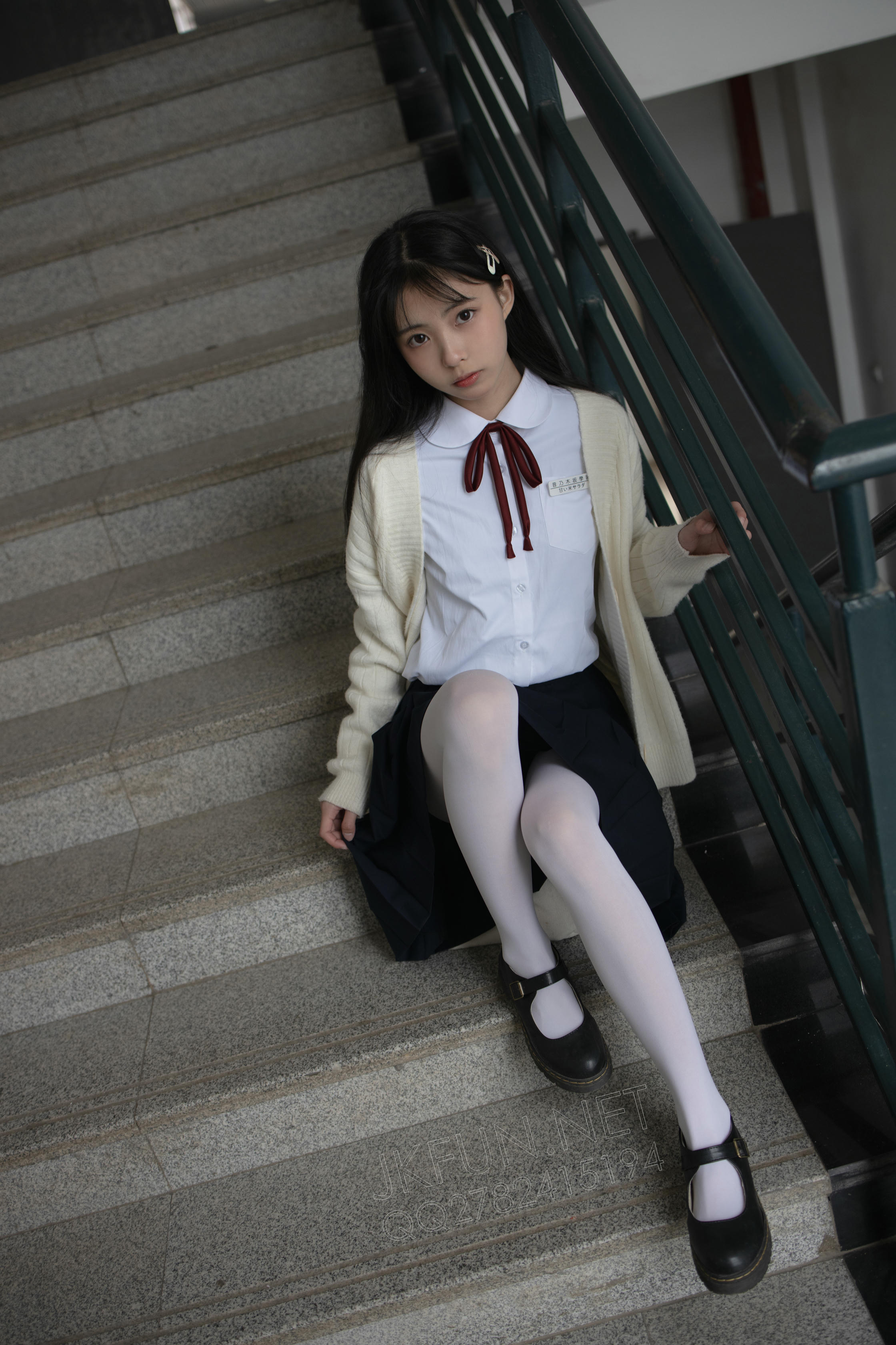 森萝财团 JKFUN-001 甜米 纯纯的白丝学妹 [127P1V-2.61GB]_第2集