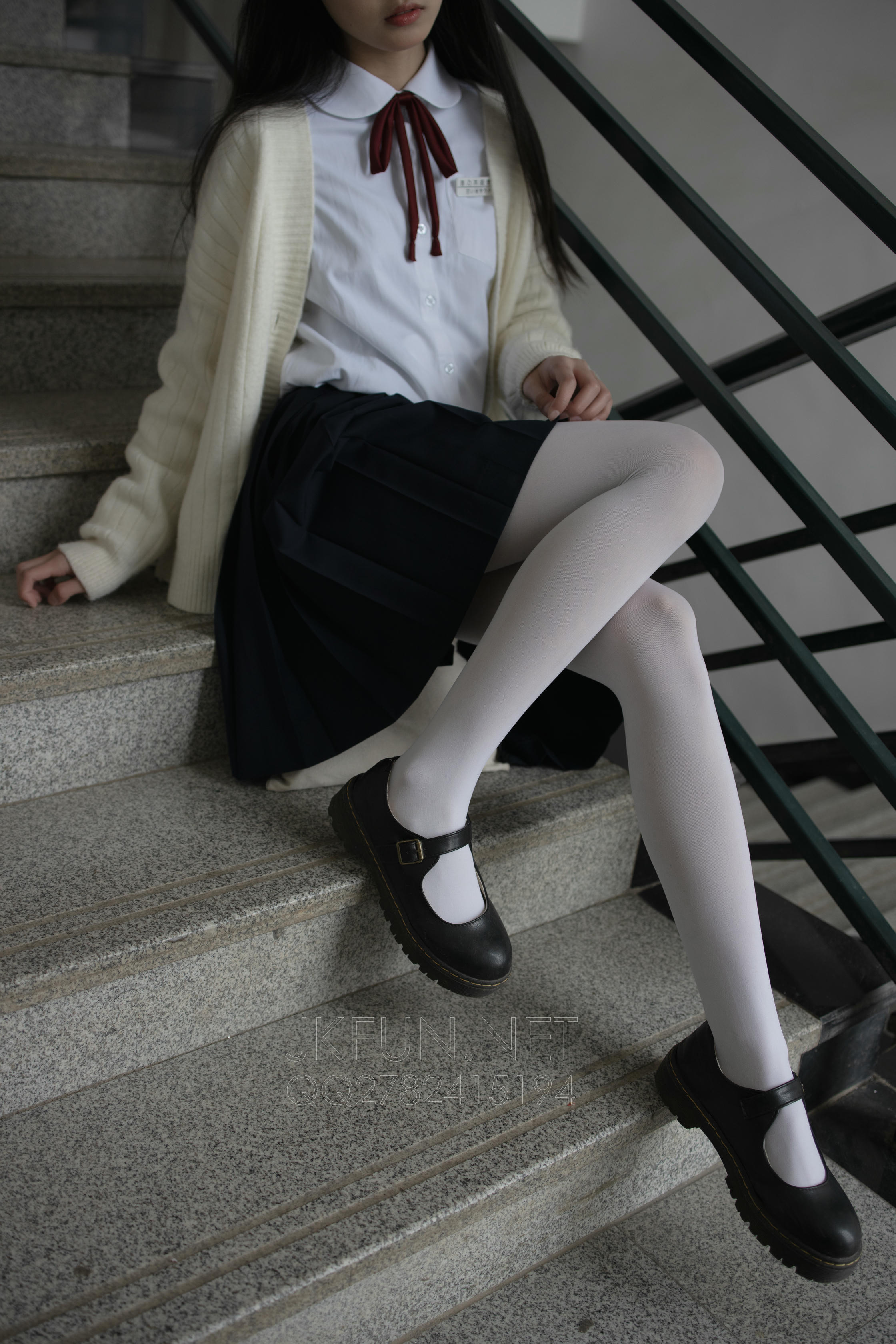 森萝财团 JKFUN-001 甜米 纯纯的白丝学妹 [127P1V-2.61GB]_第3集