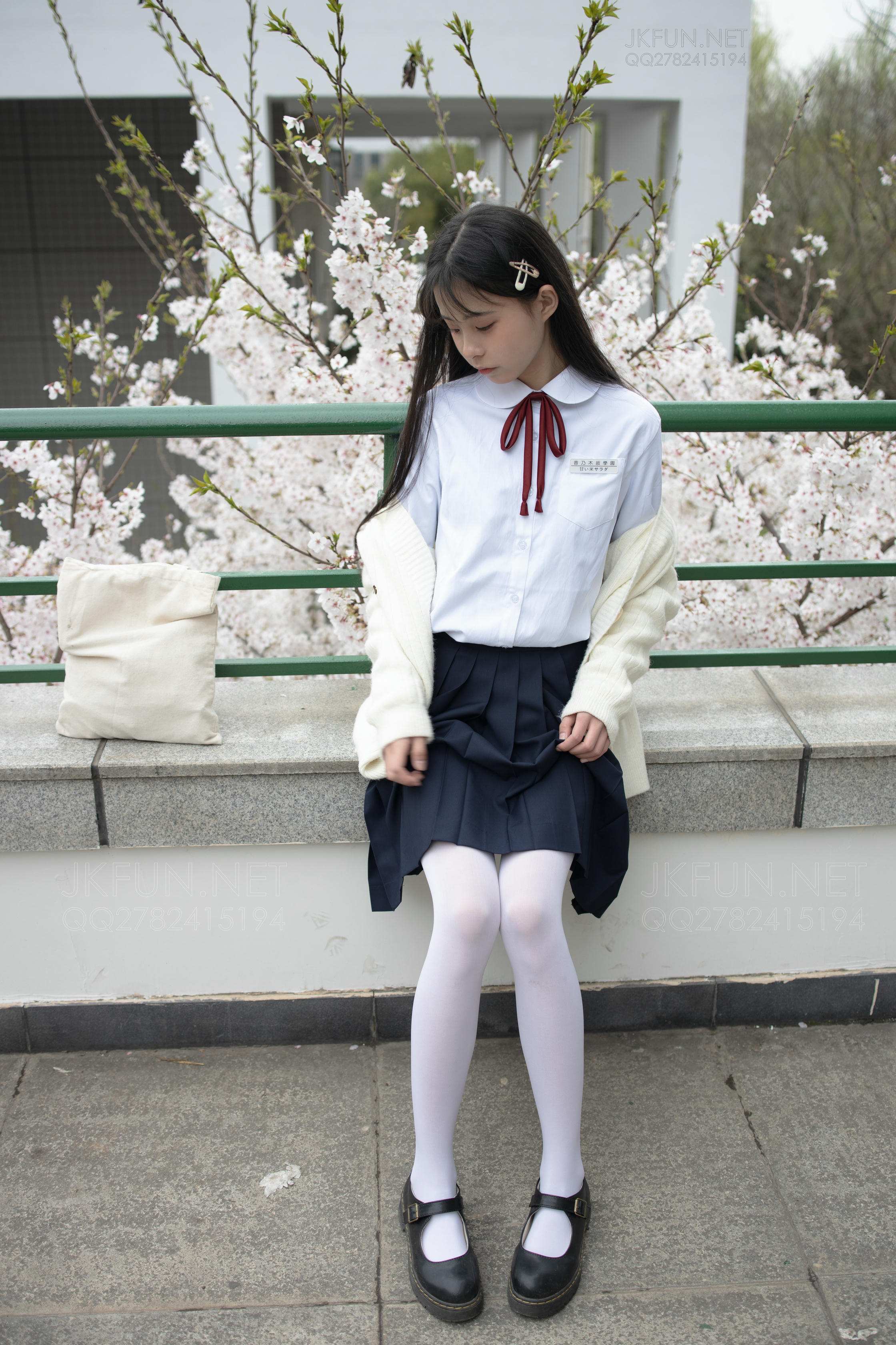 森萝财团 JKFUN-001 甜米 纯纯的白丝学妹 [127P1V-2.61GB]_第3集