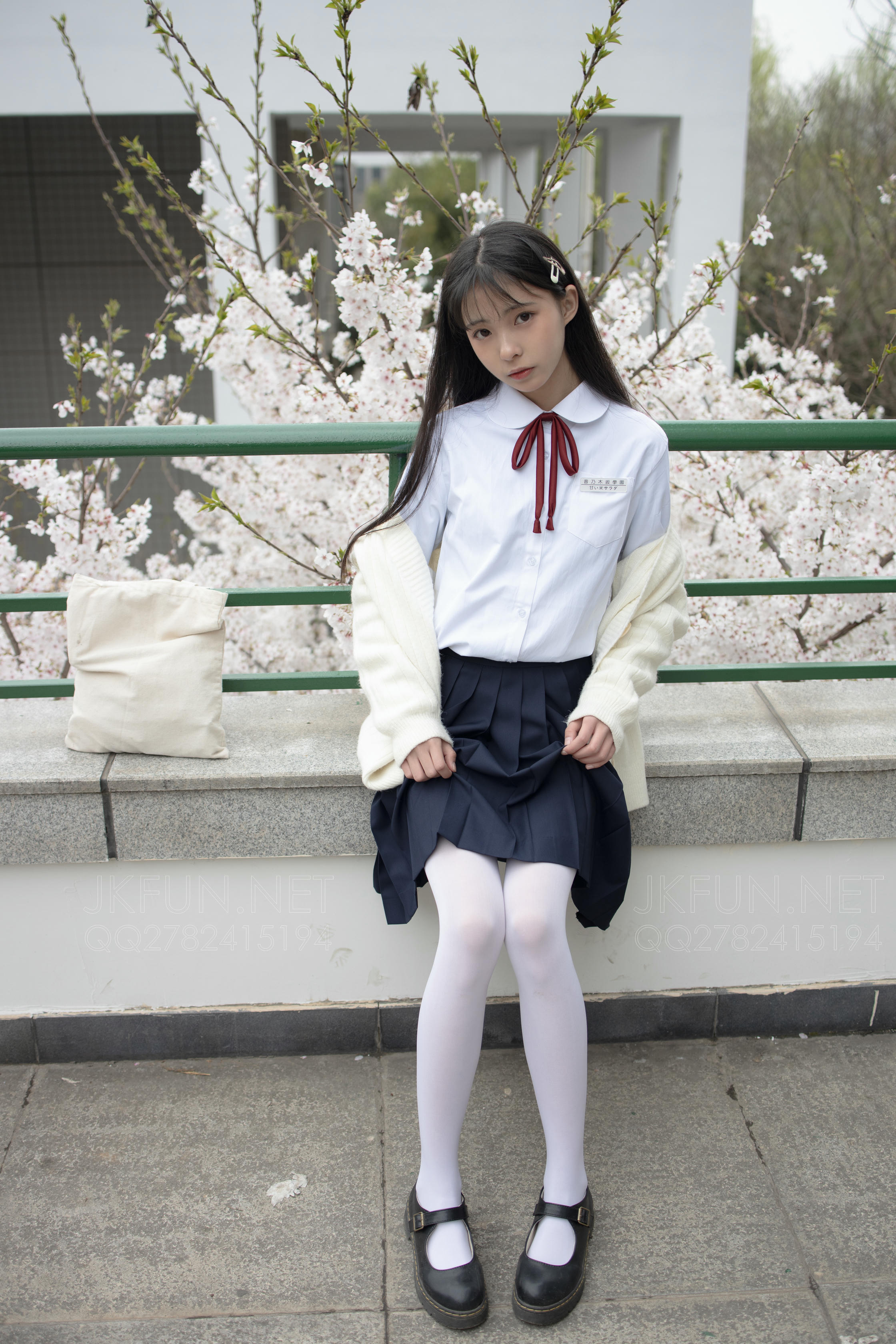 森萝财团 JKFUN-001 甜米 纯纯的白丝学妹 [127P1V-2.61GB]_第3集