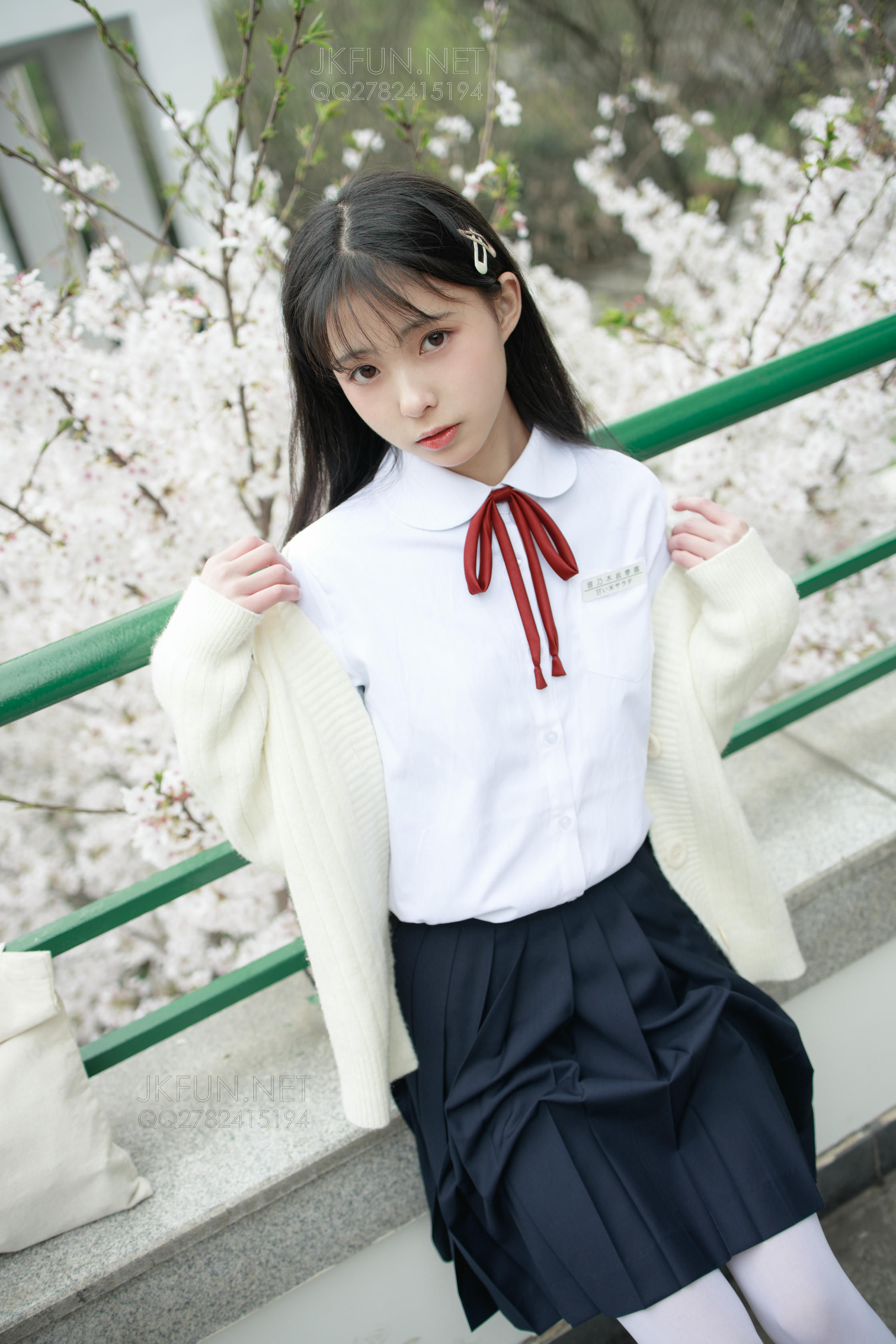 森萝财团 JKFUN-001 甜米 纯纯的白丝学妹 [127P1V-2.61GB]_第3集