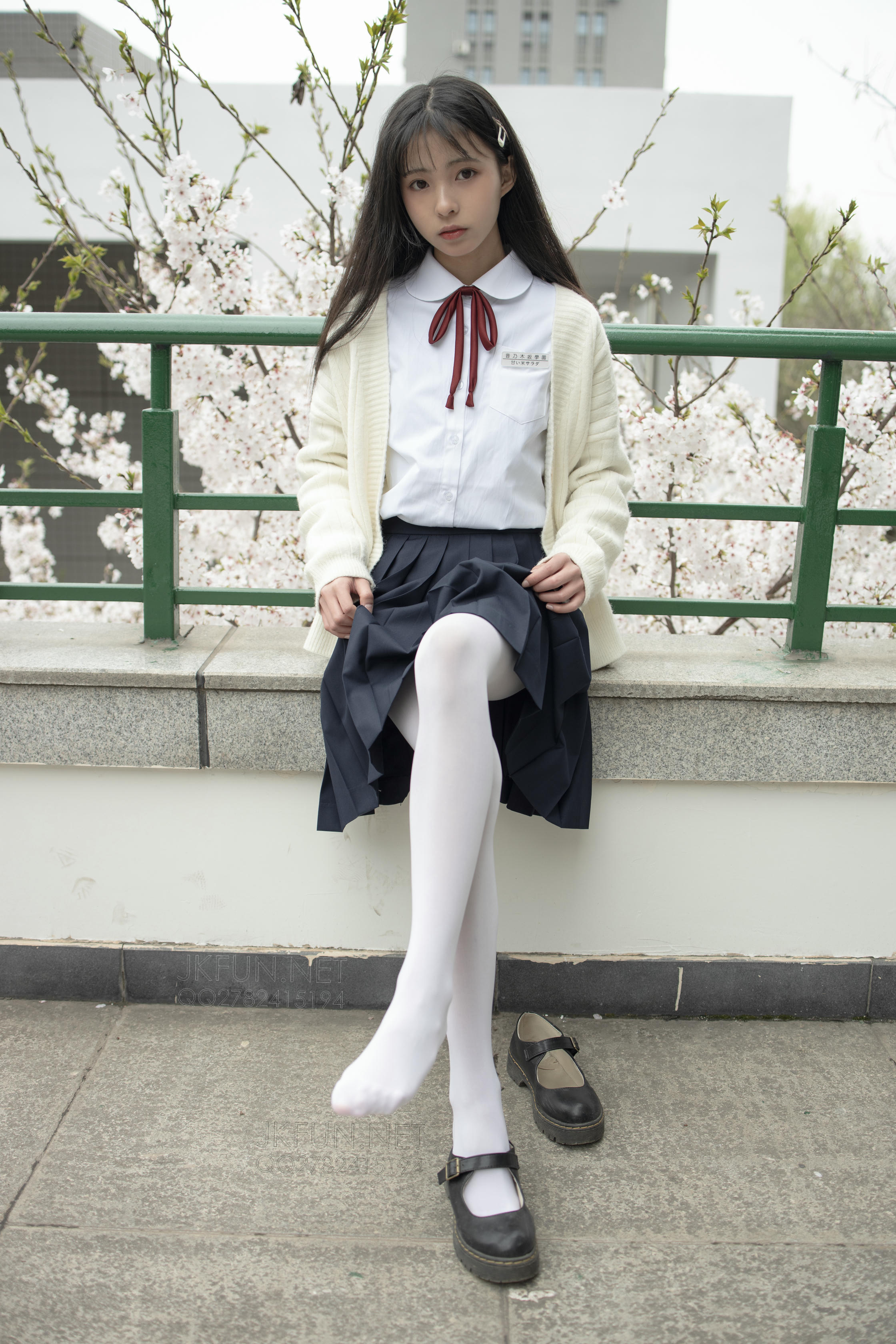 森萝财团 JKFUN-001 甜米 纯纯的白丝学妹 [127P1V-2.61GB]_第4集