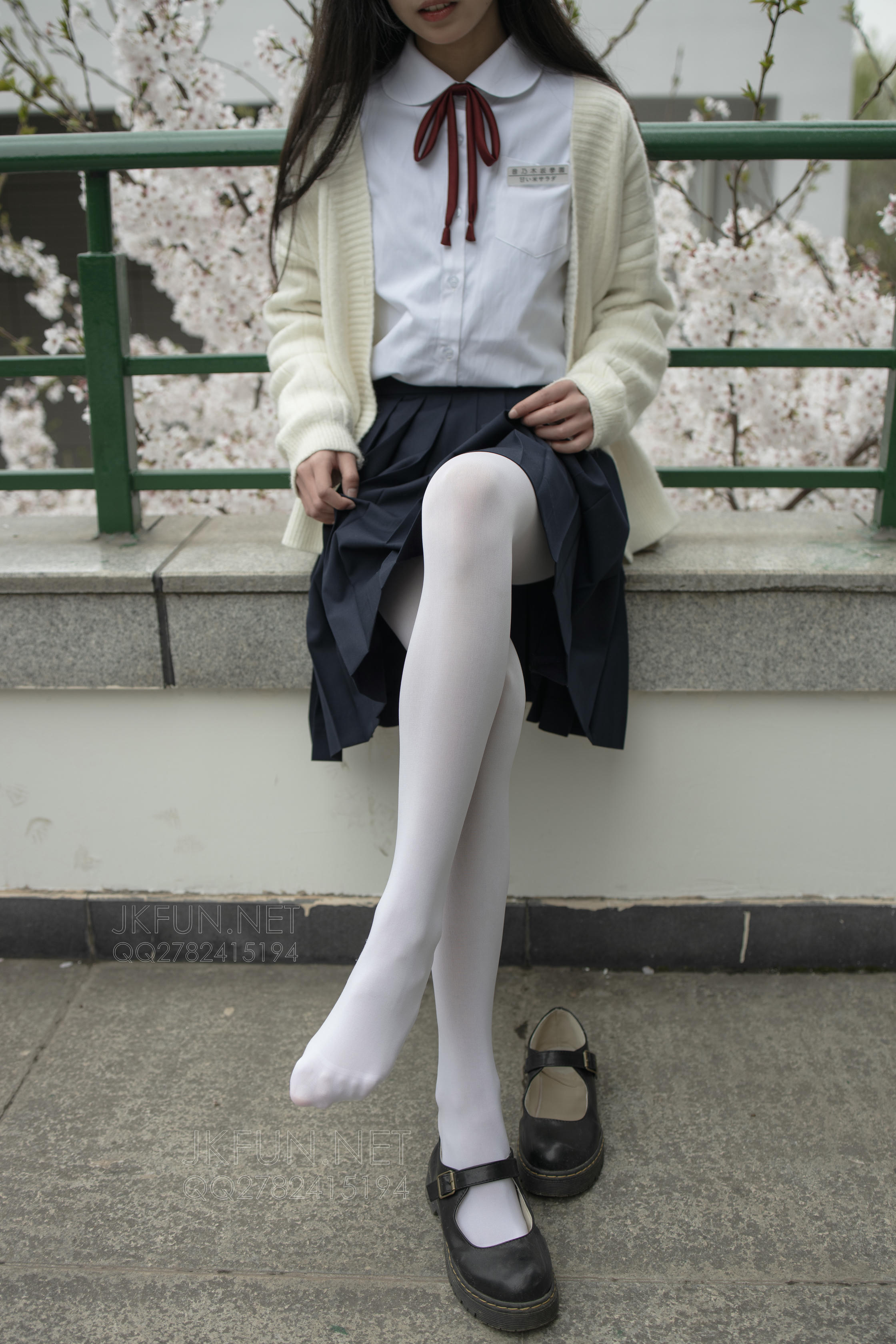 森萝财团 JKFUN-001 甜米 纯纯的白丝学妹 [127P1V-2.61GB]_第4集
