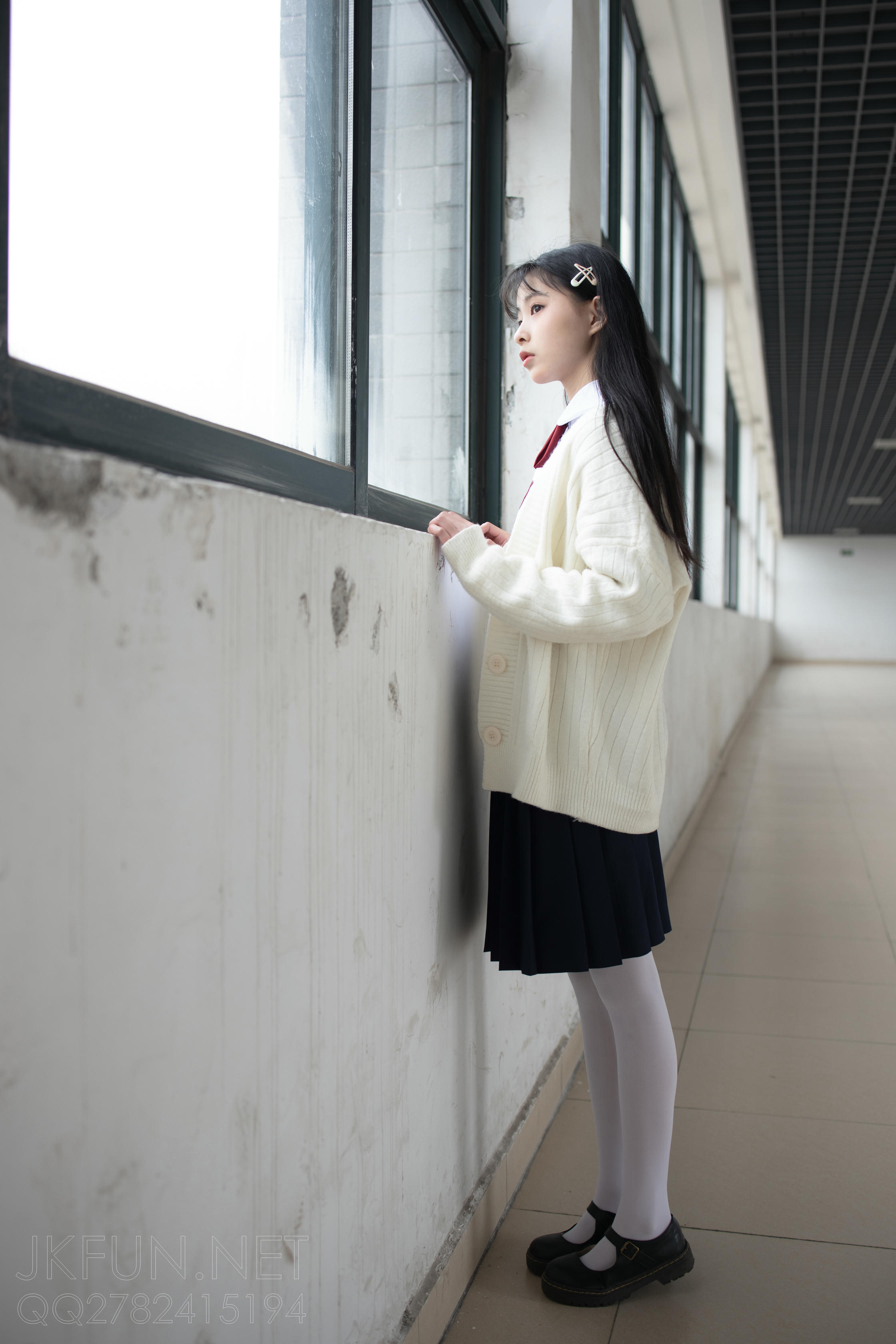 森萝财团 JKFUN-001 甜米 纯纯的白丝学妹 [127P1V-2.61GB]_第1集