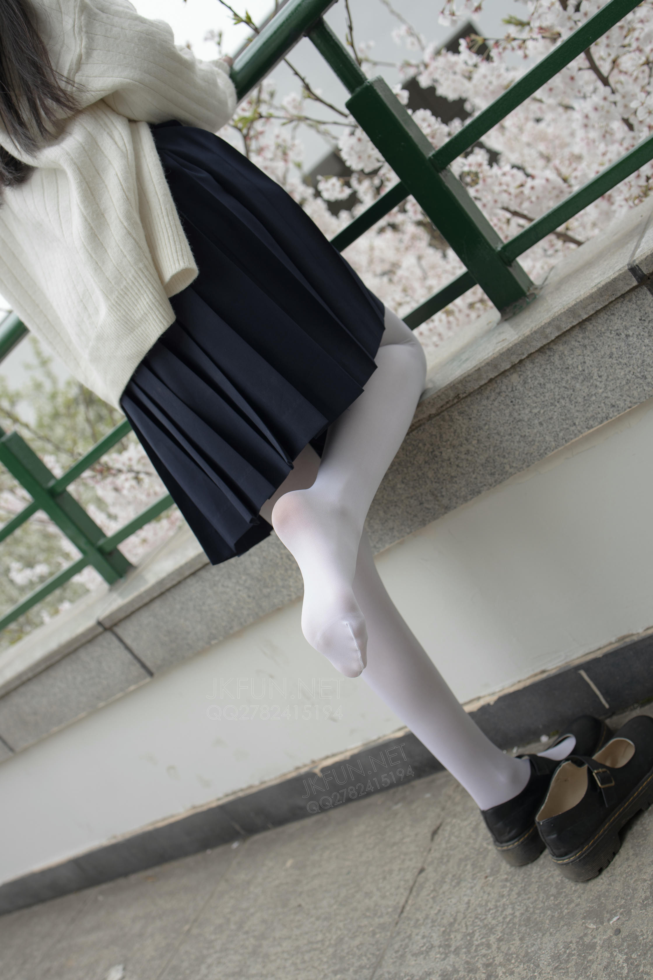 森萝财团 JKFUN-001 甜米 纯纯的白丝学妹 [127P1V-2.61GB]_第5集