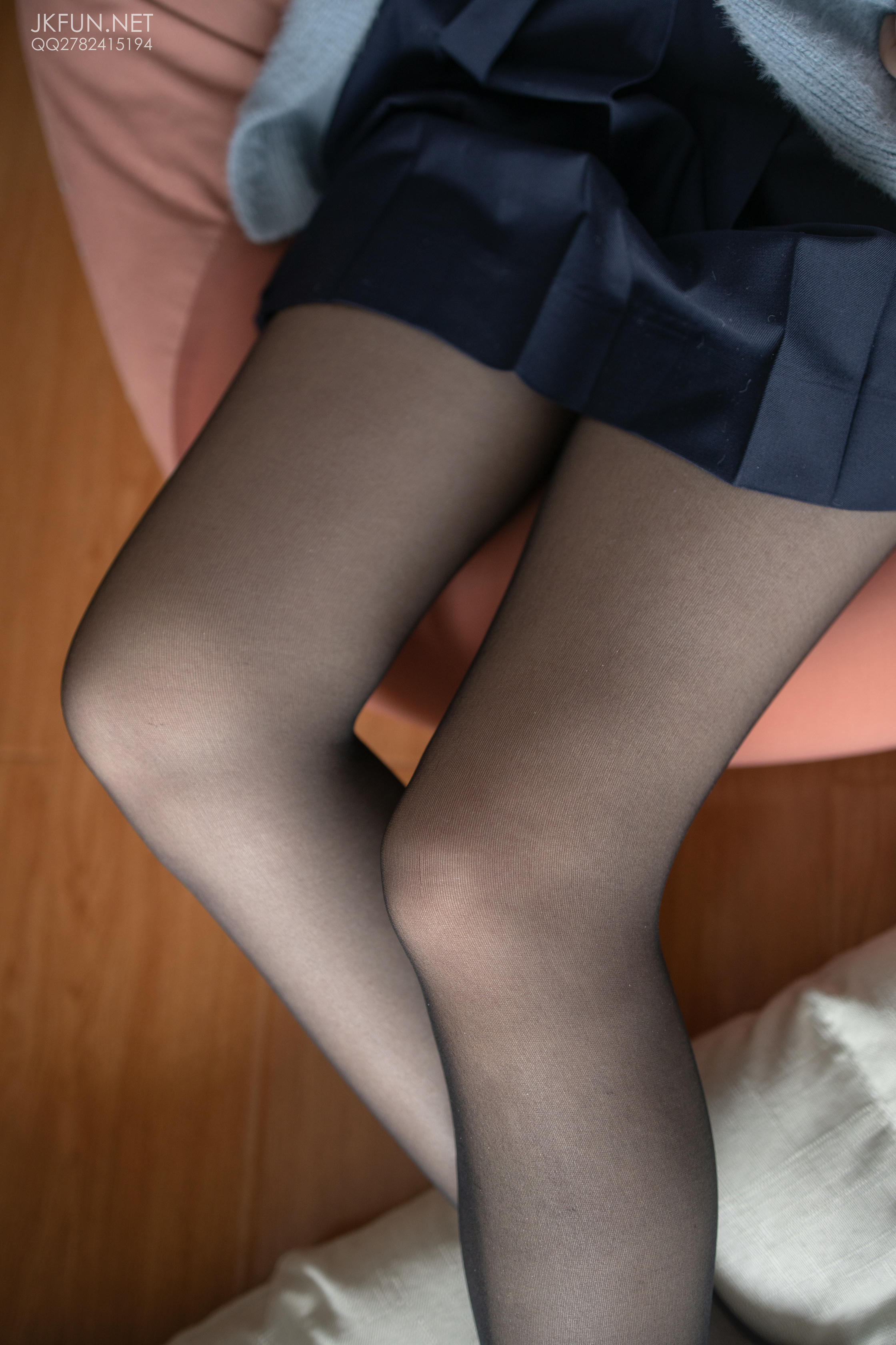 森萝财团 JKFUN-002 Aika 可爱学妹丝足 [230P1V-5.29GB]_第9集