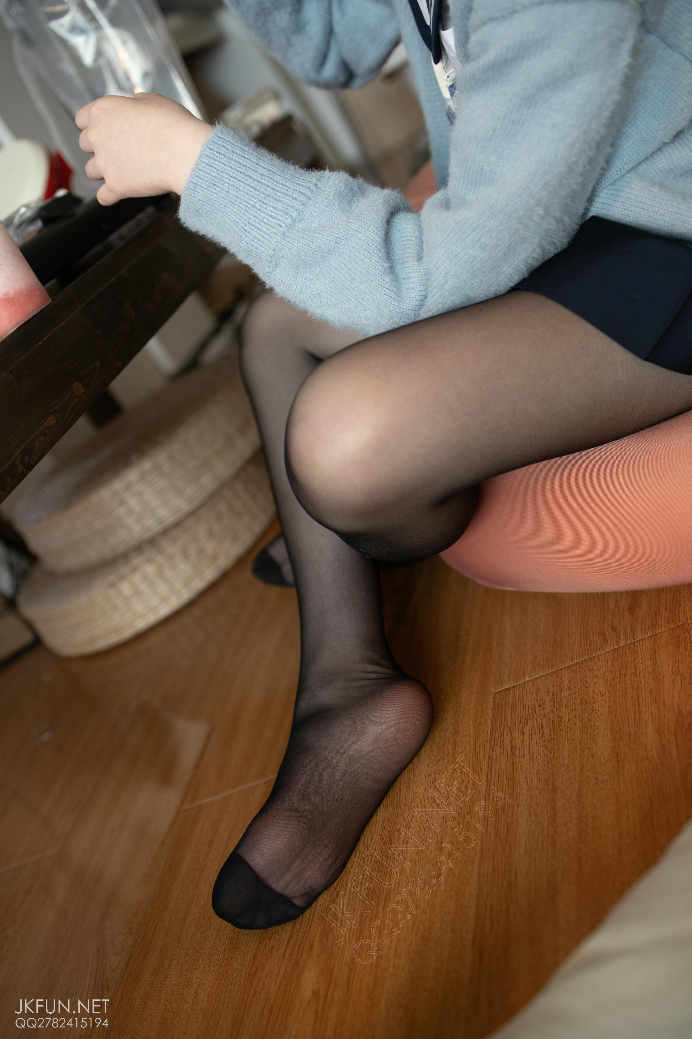 森萝财团 JKFUN-002 Aika 可爱学妹丝足 [230P1V-5.29GB]_第11集