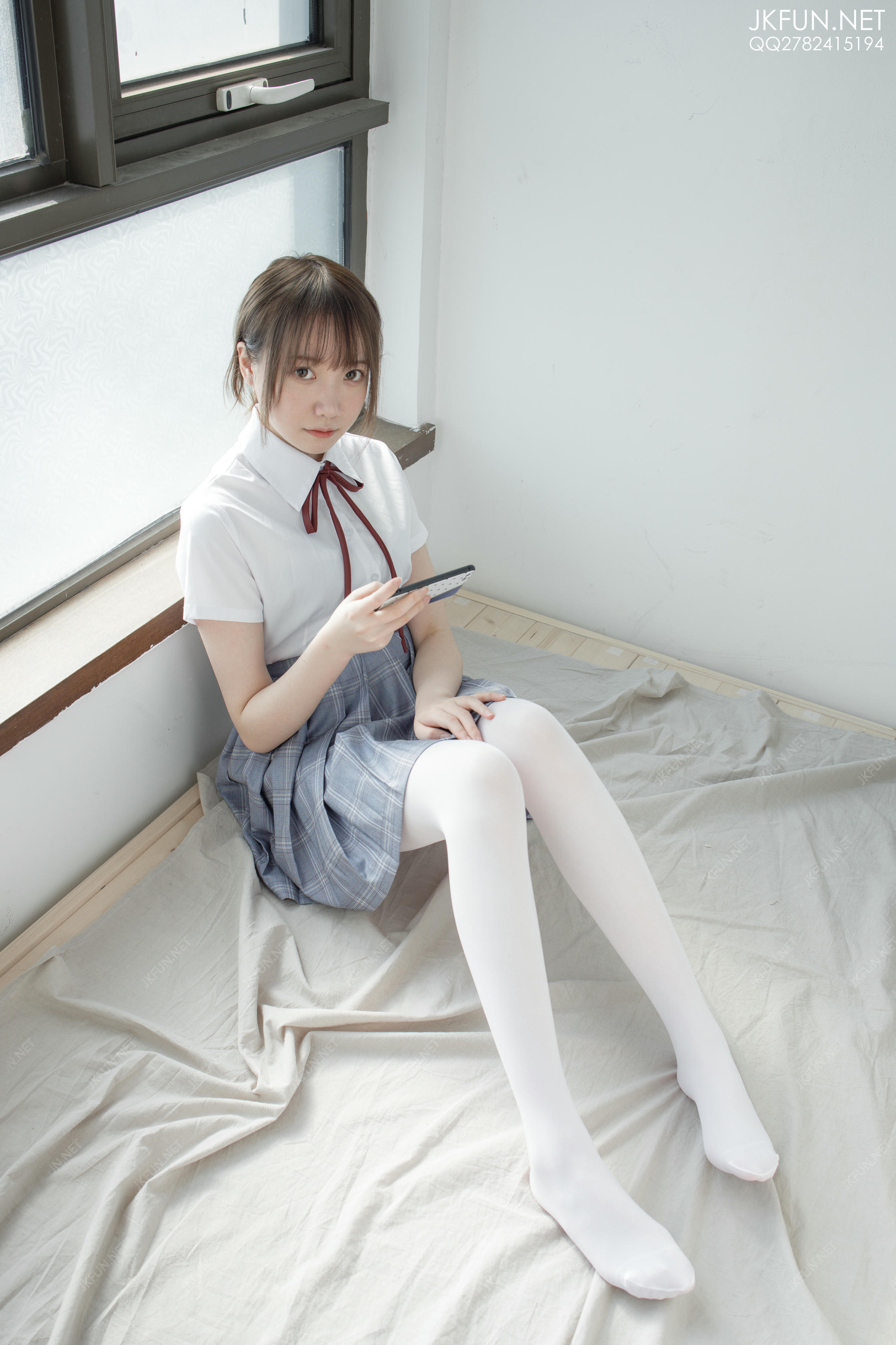森萝财团 JKFUN-002 Aika 可爱学妹丝足 [230P1V-5.29GB]_第11集