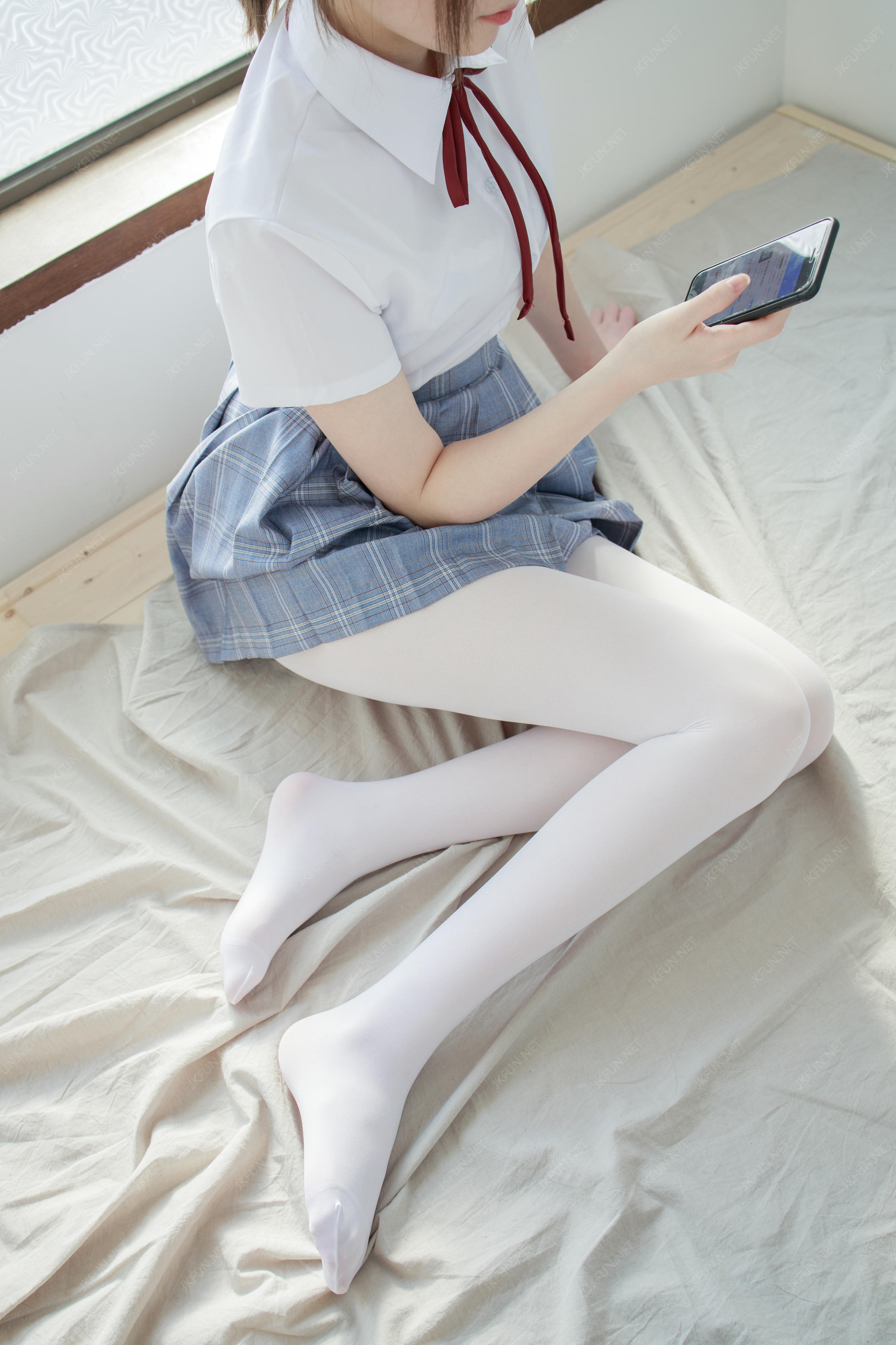 森萝财团 JKFUN-002 Aika 可爱学妹丝足 [230P1V-5.29GB]_第2集