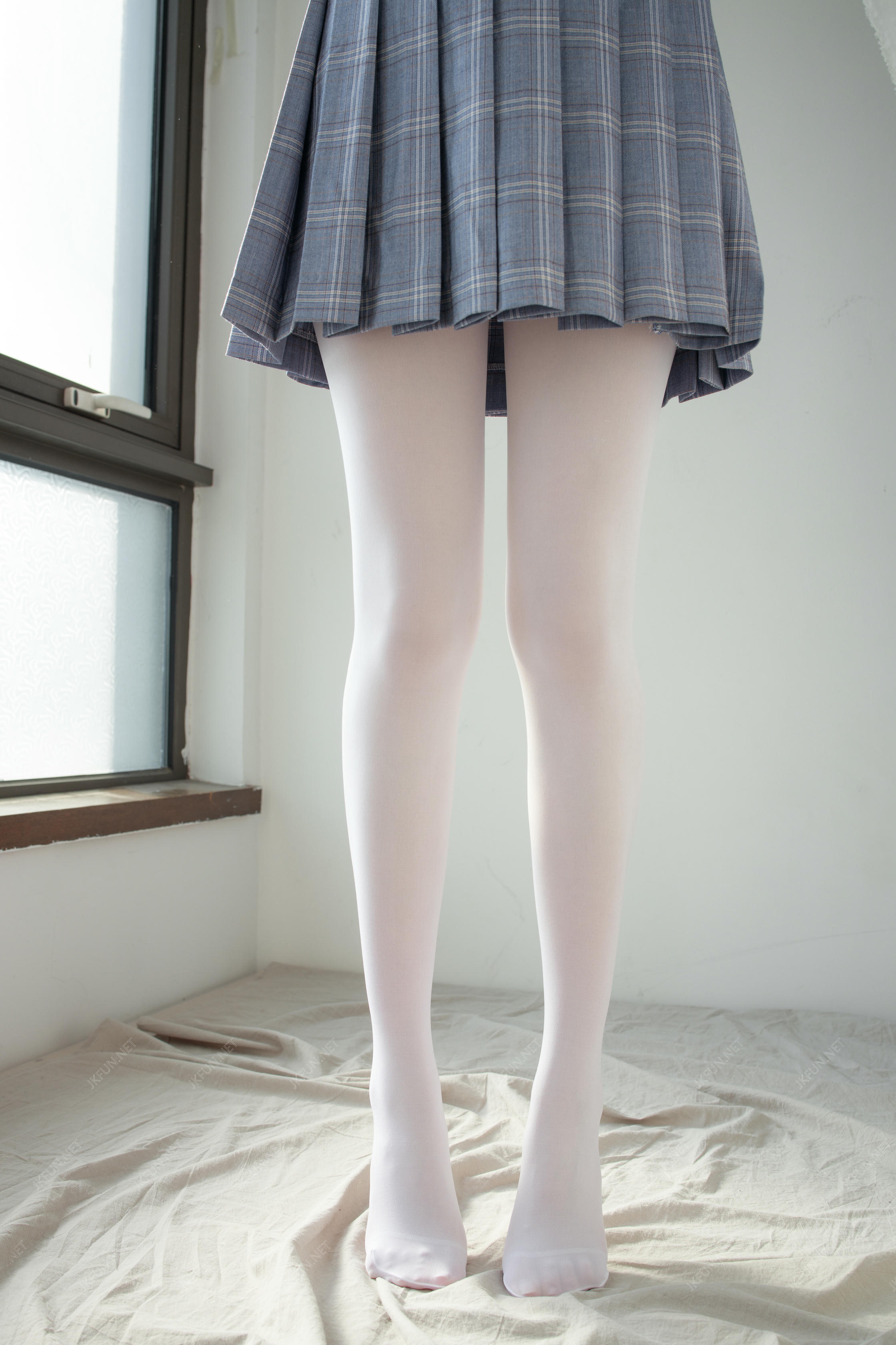 森萝财团 JKFUN-002 Aika 可爱学妹丝足 [230P1V-5.29GB]_第12集