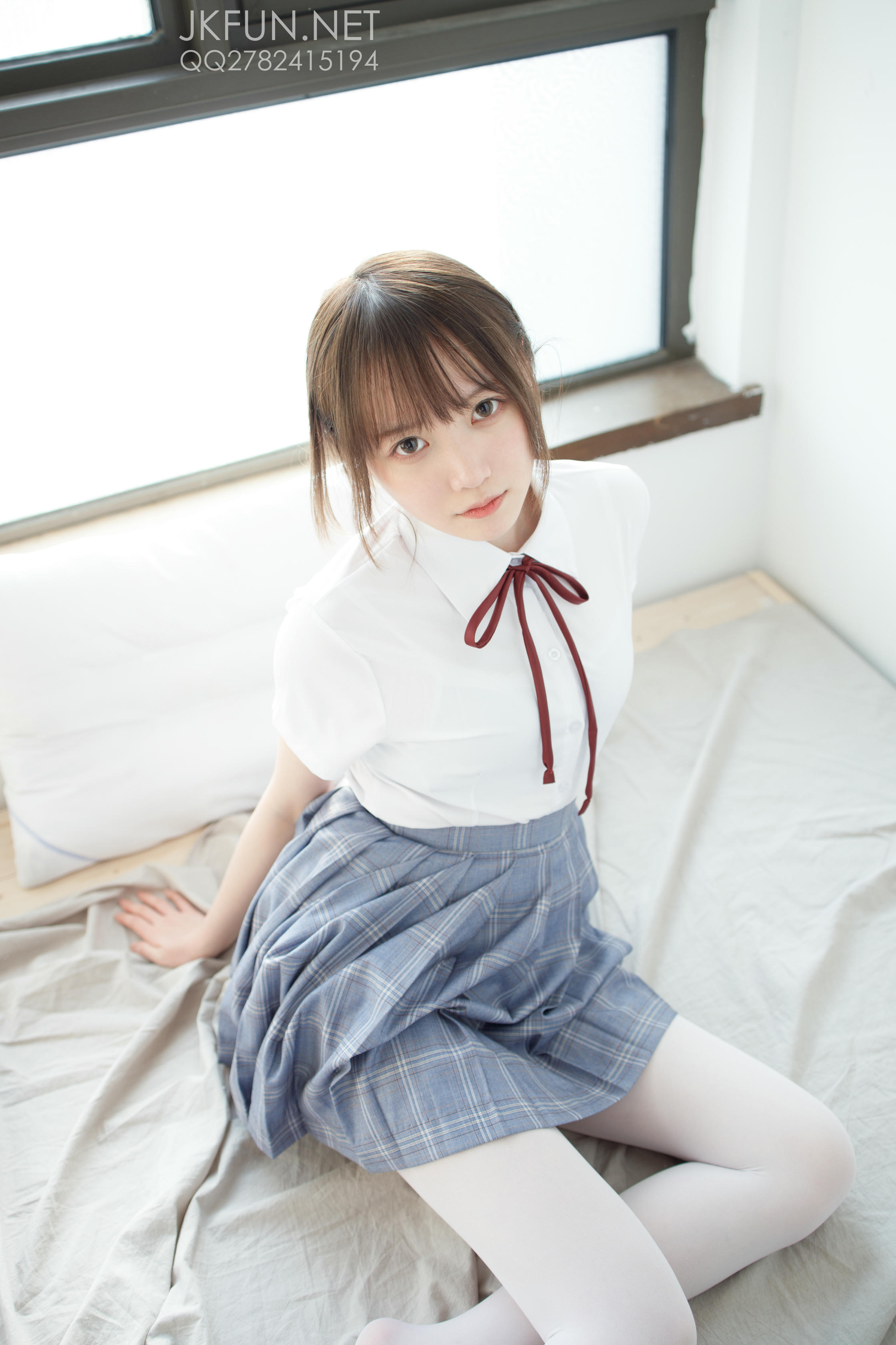 森萝财团 JKFUN-002 Aika 可爱学妹丝足 [230P1V-5.29GB]_第3集