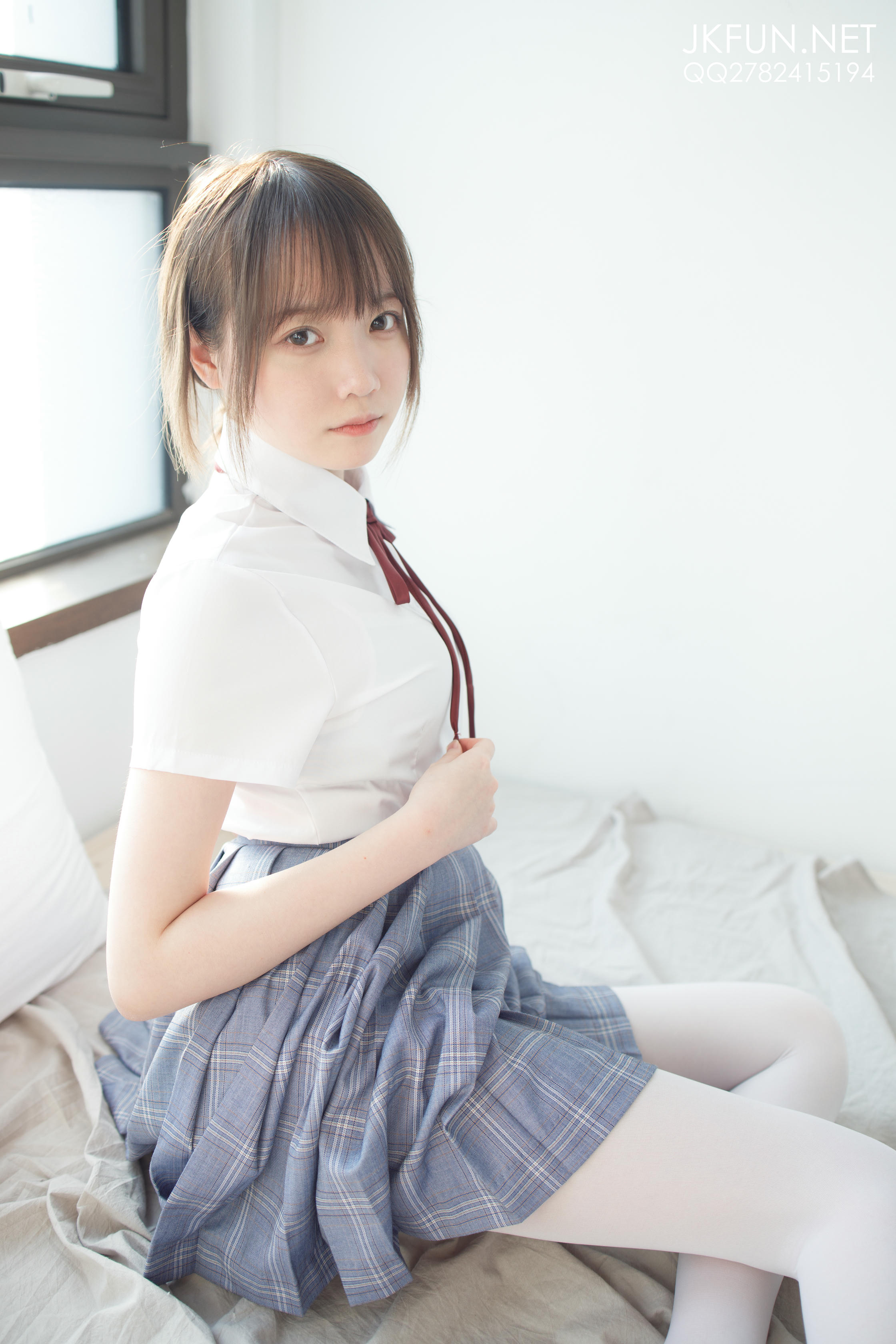 森萝财团 JKFUN-002 Aika 可爱学妹丝足 [230P1V-5.29GB]_第4集