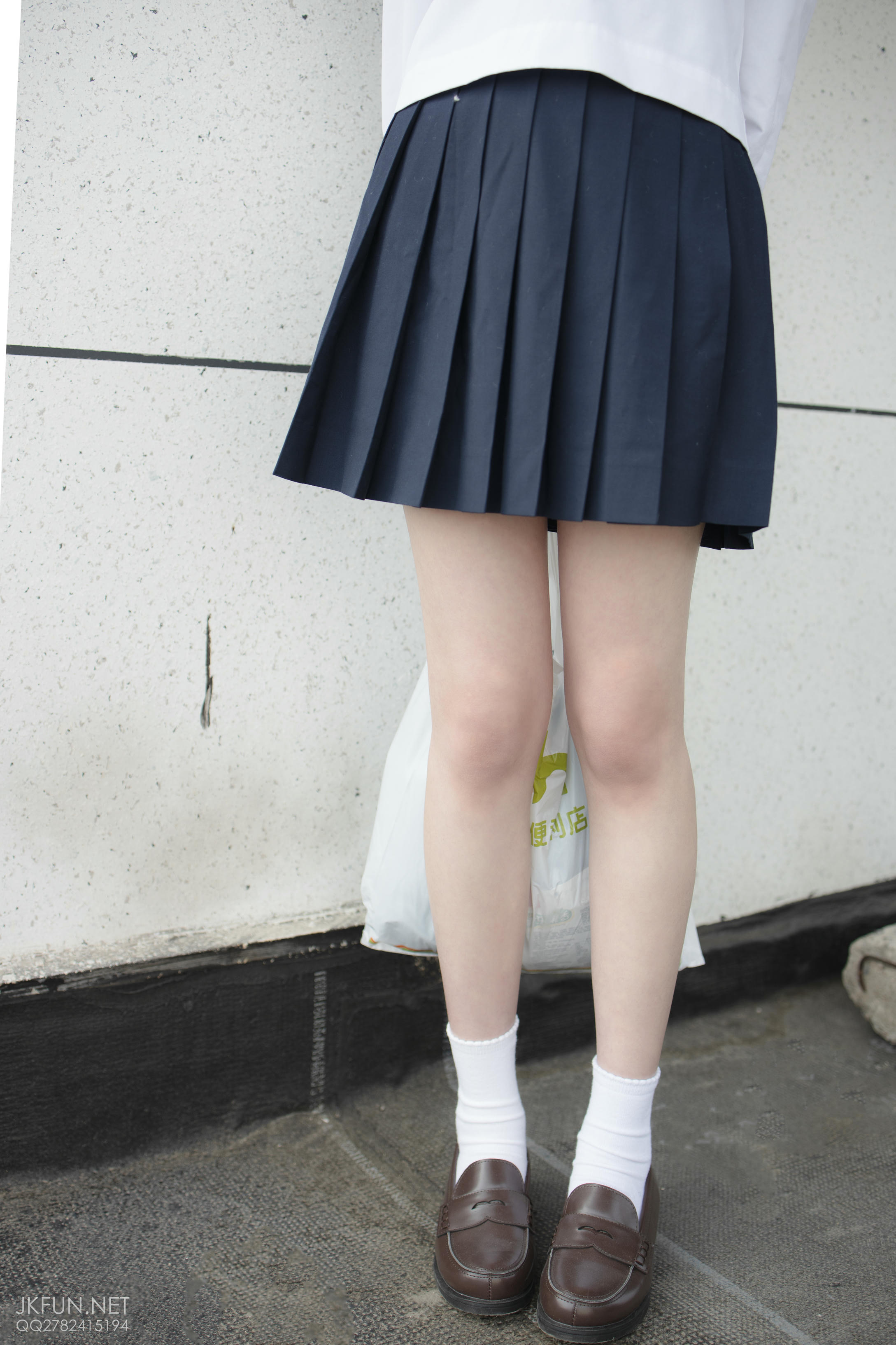 森萝财团 JKFUN-002 Aika 可爱学妹丝足 [230P1V-5.29GB]_第5集