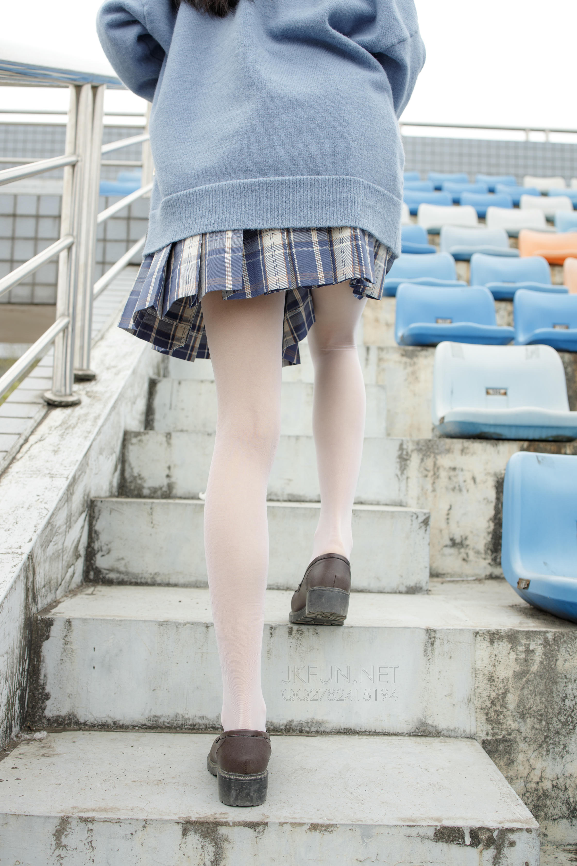 森萝财团 JKFUN-003 甜米 春游 [150P1V-3.81GB]_第1集