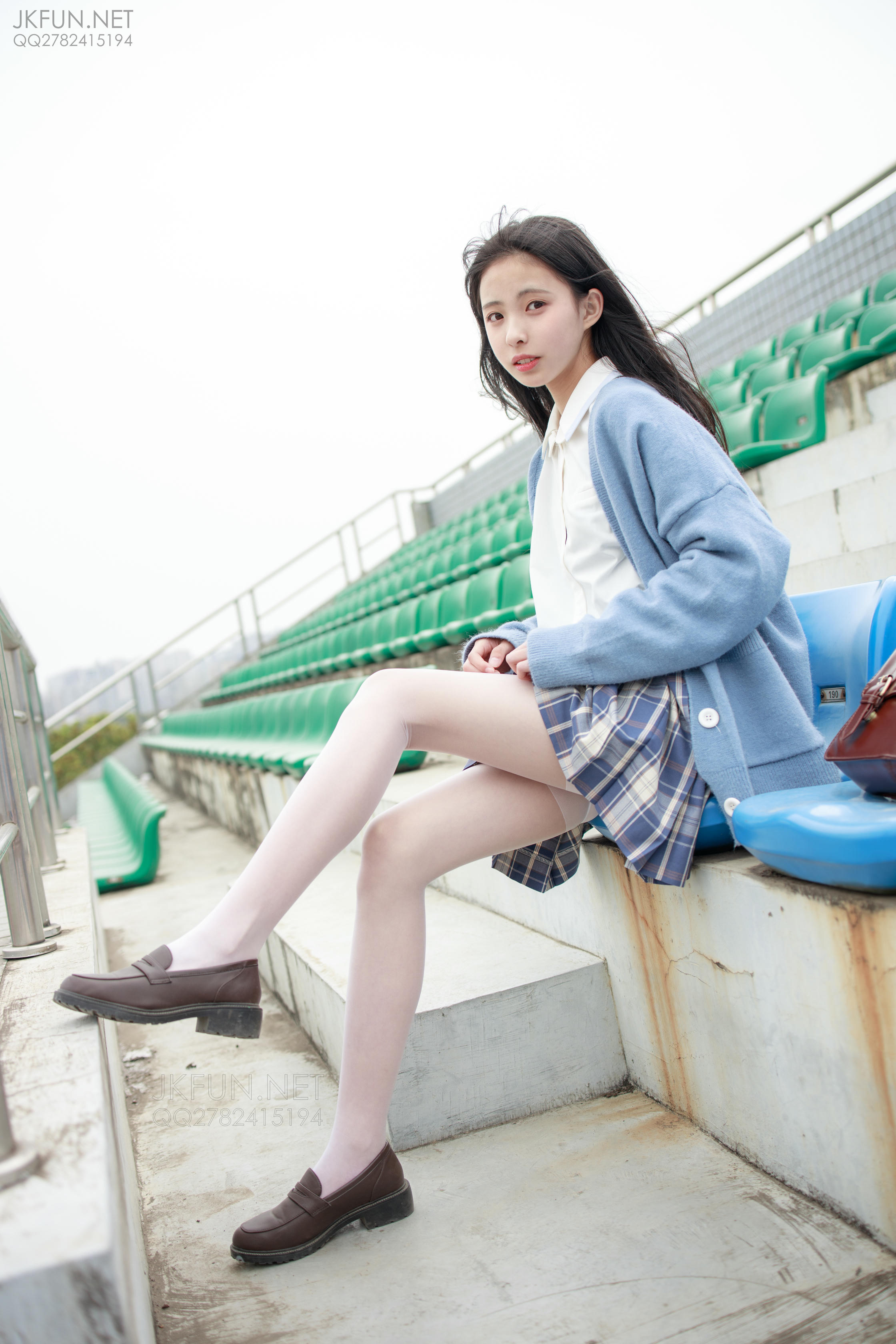 森萝财团 JKFUN-003 甜米 春游 [150P1V-3.81GB]_第2集