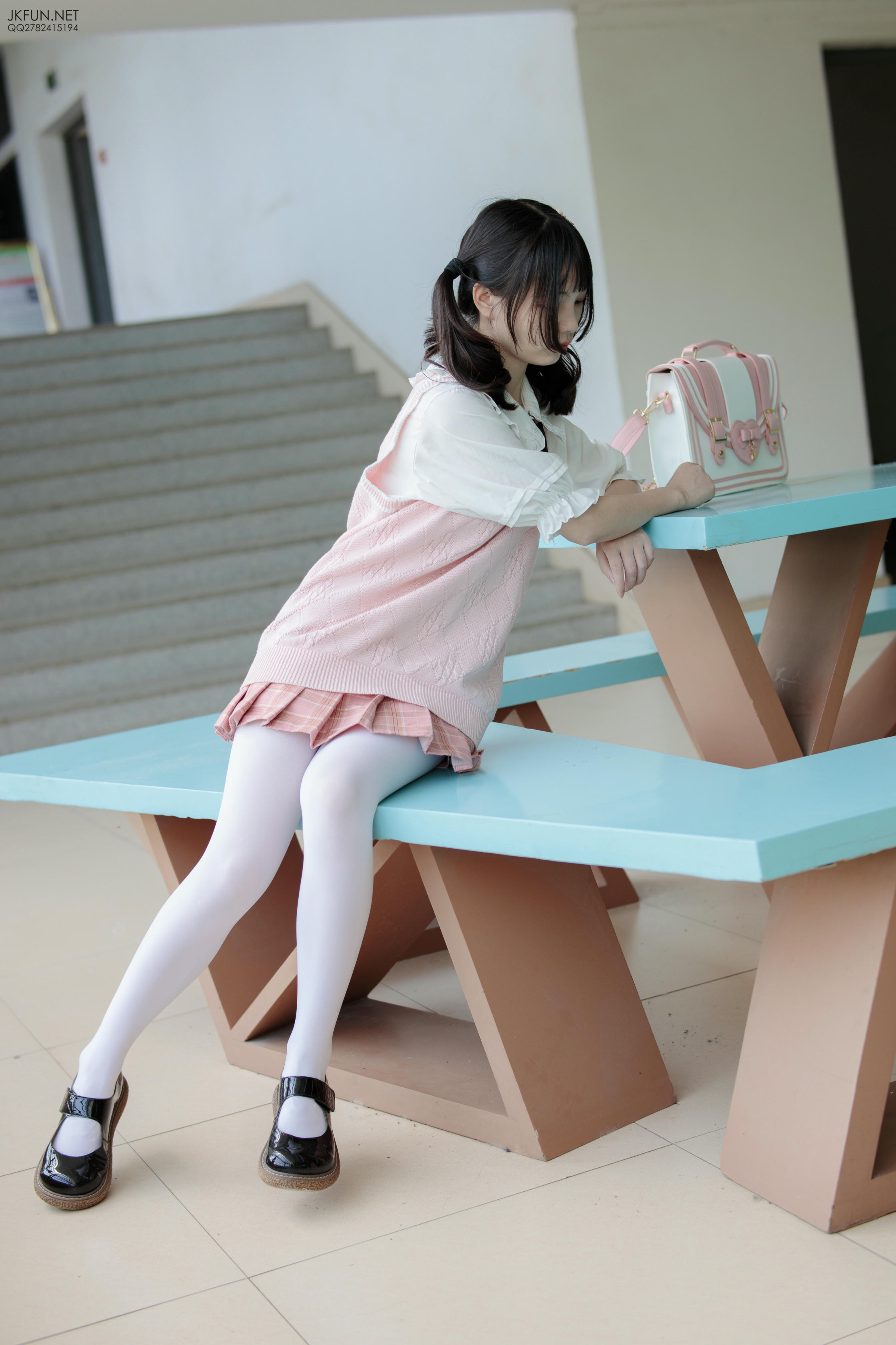 森萝财团 JKFUN-007 默陌 80D白丝 [126P1V-2.71GB]_第6集
