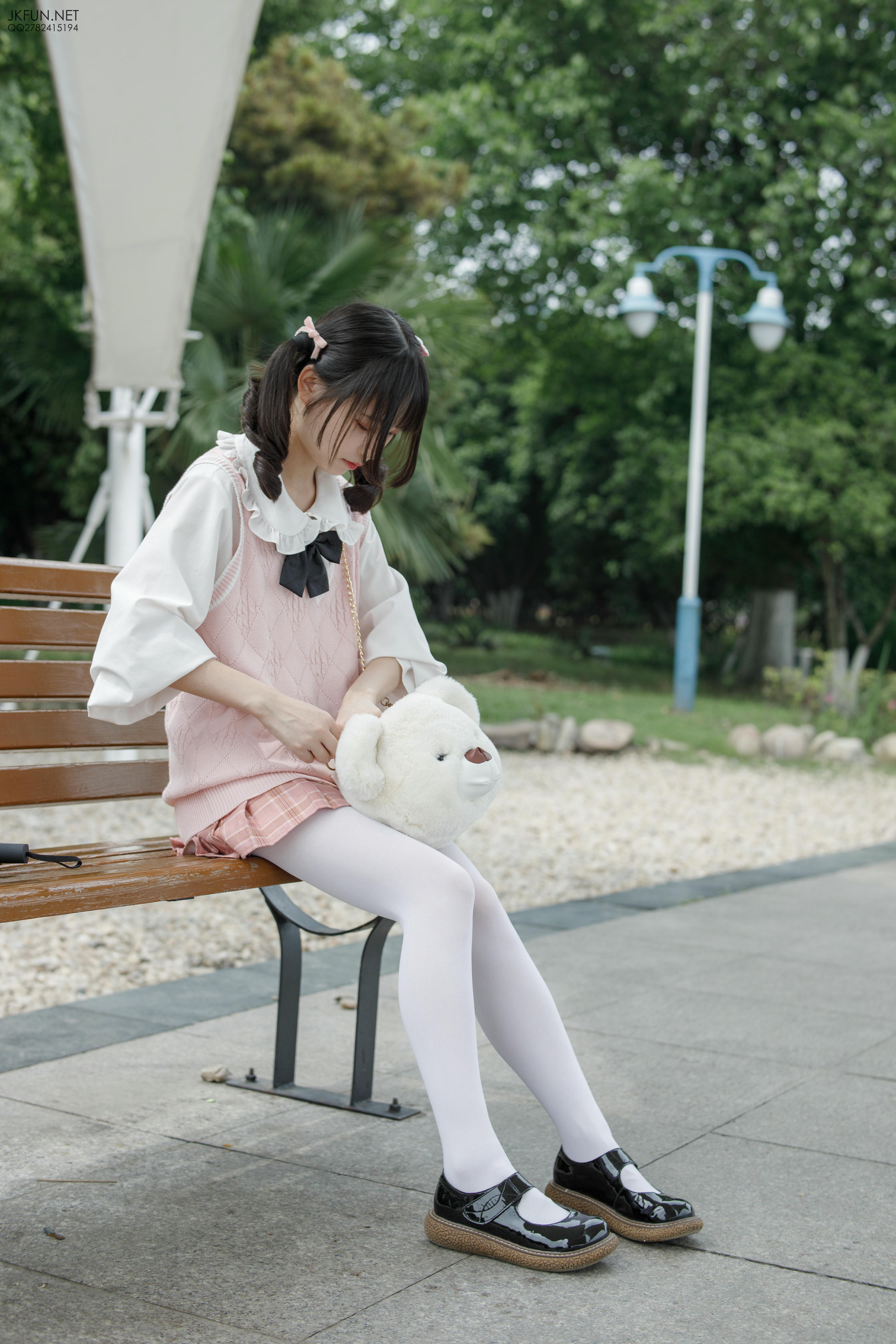 森萝财团 JKFUN-007 默陌 80D白丝 [126P1V-2.71GB]_第1集