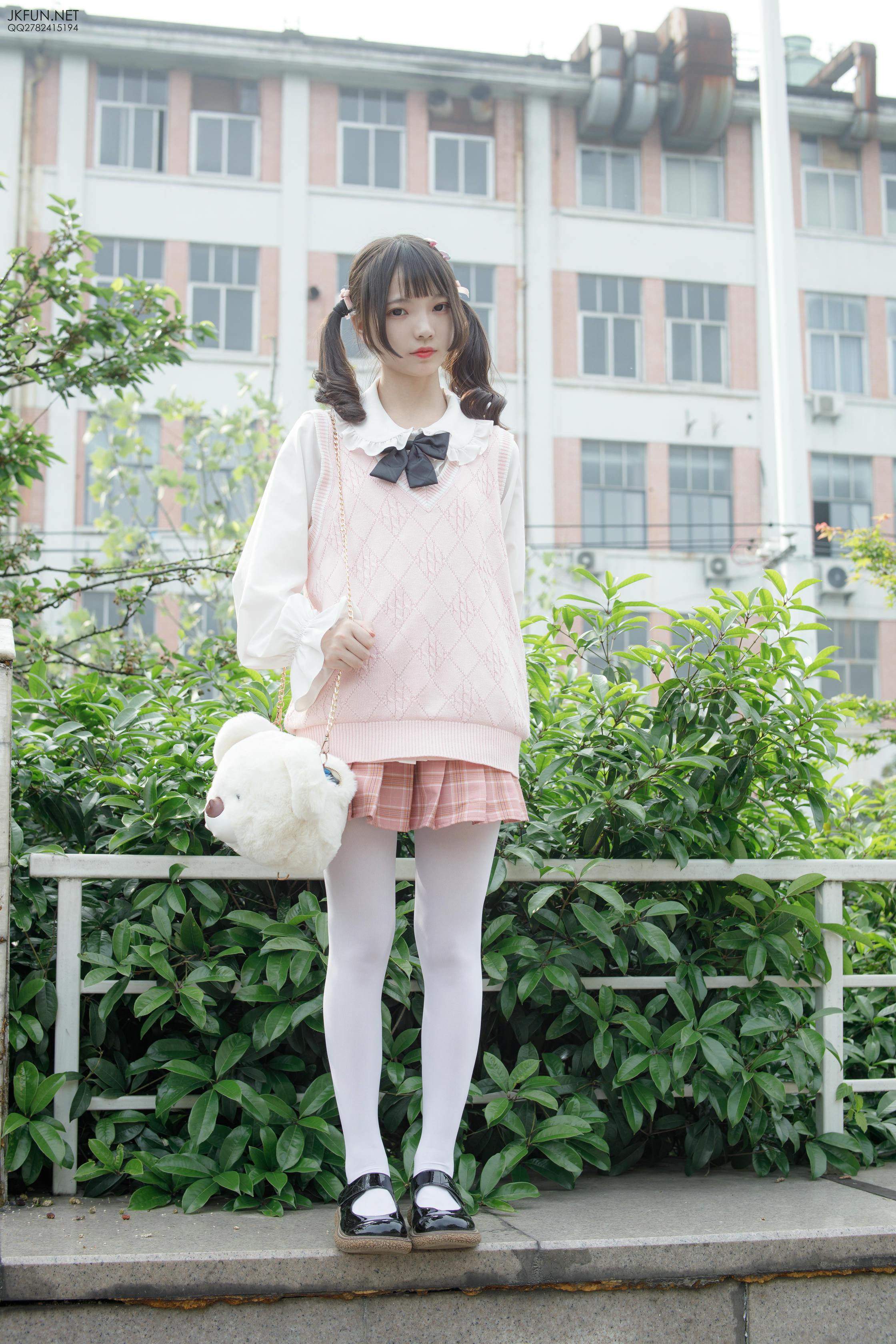森萝财团 JKFUN-007 默陌 80D白丝 [126P1V-2.71GB]_第3集