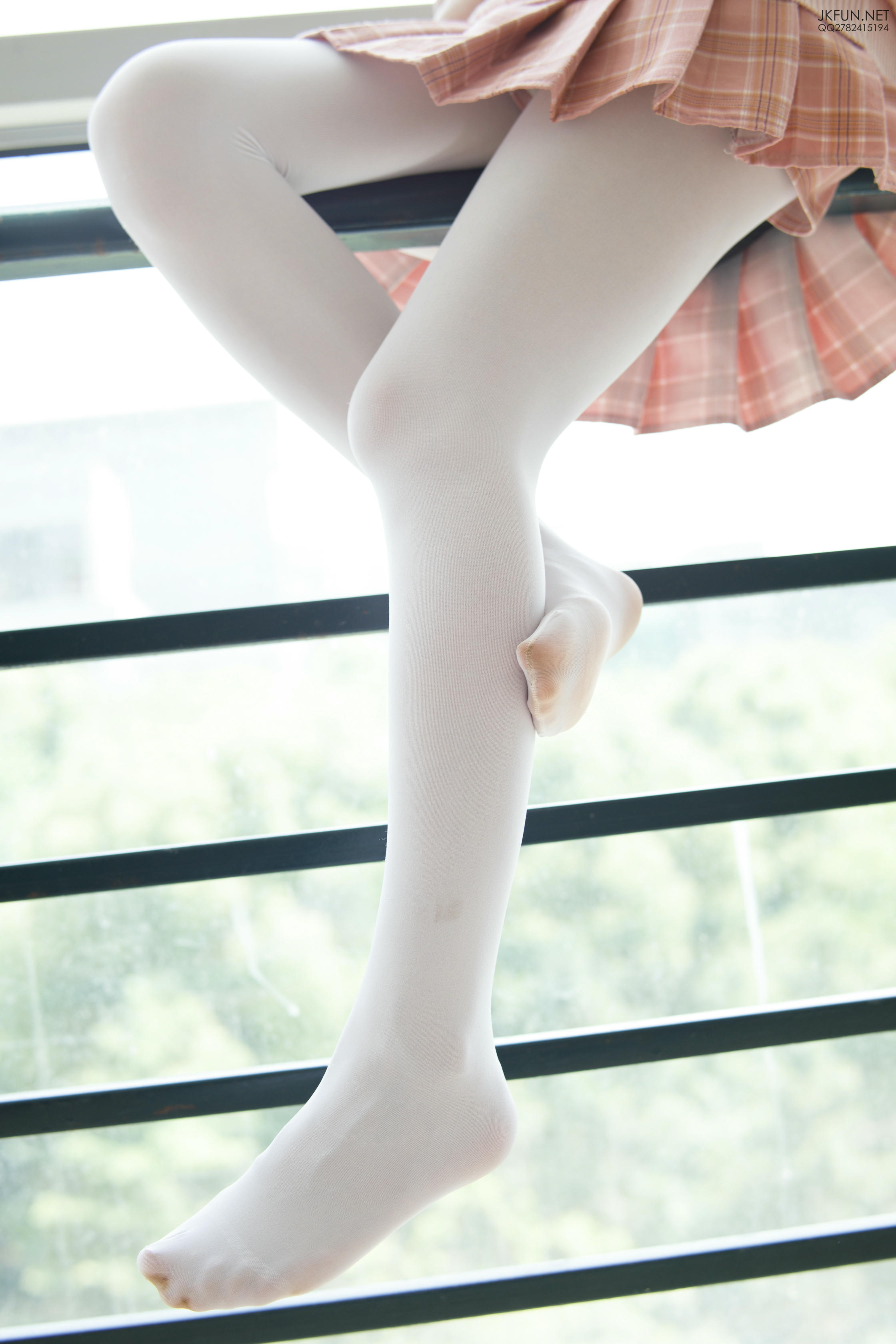 森萝财团 JKFUN-007 默陌 80D白丝 [126P1V-2.71GB]_第5集
